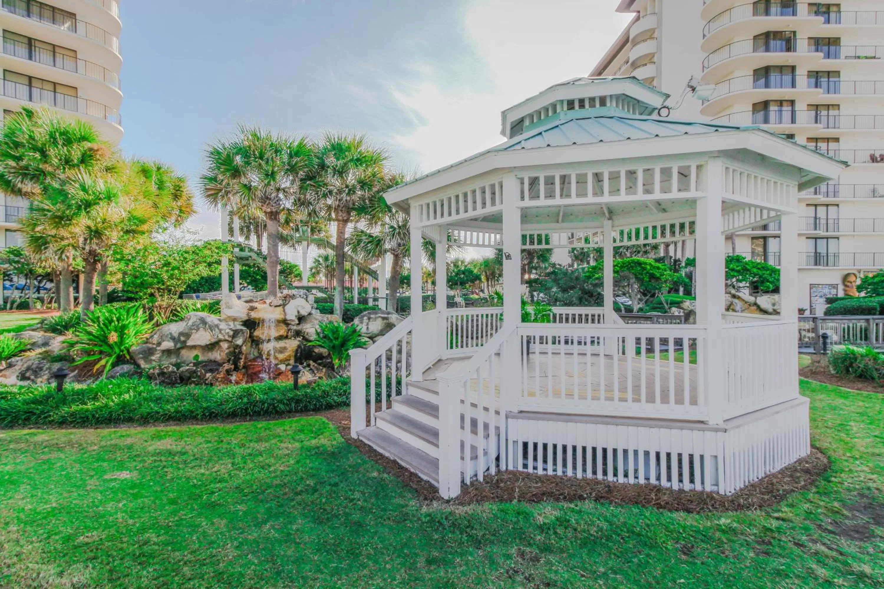 Property Building in Edgewater Golf Villa #1206