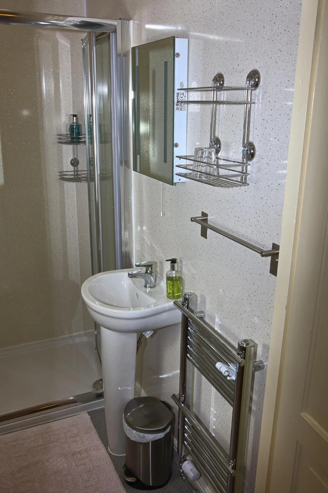 Shower in Wortley Cottage Guest House