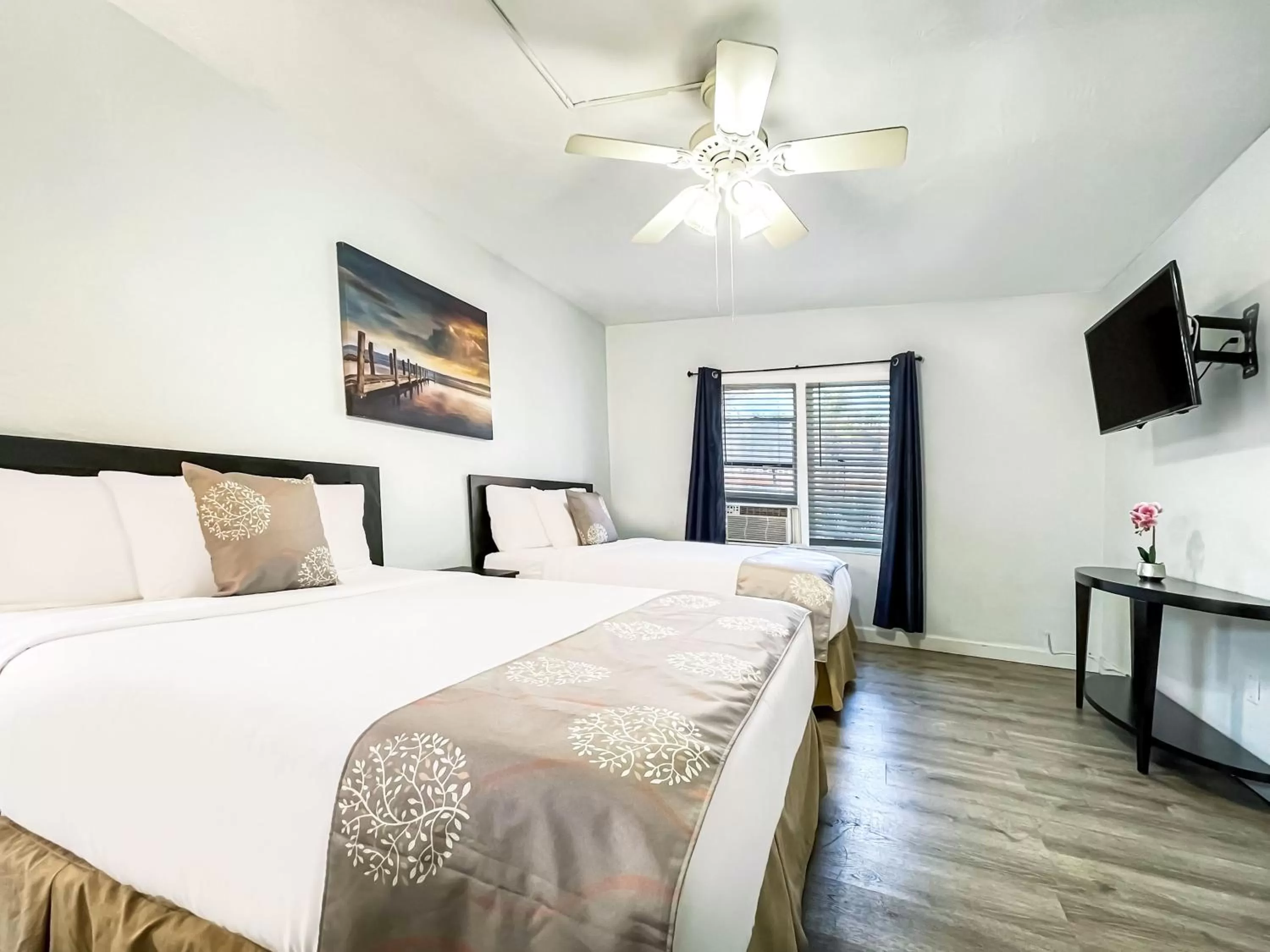 Bed in Hollywood Beach Hotels