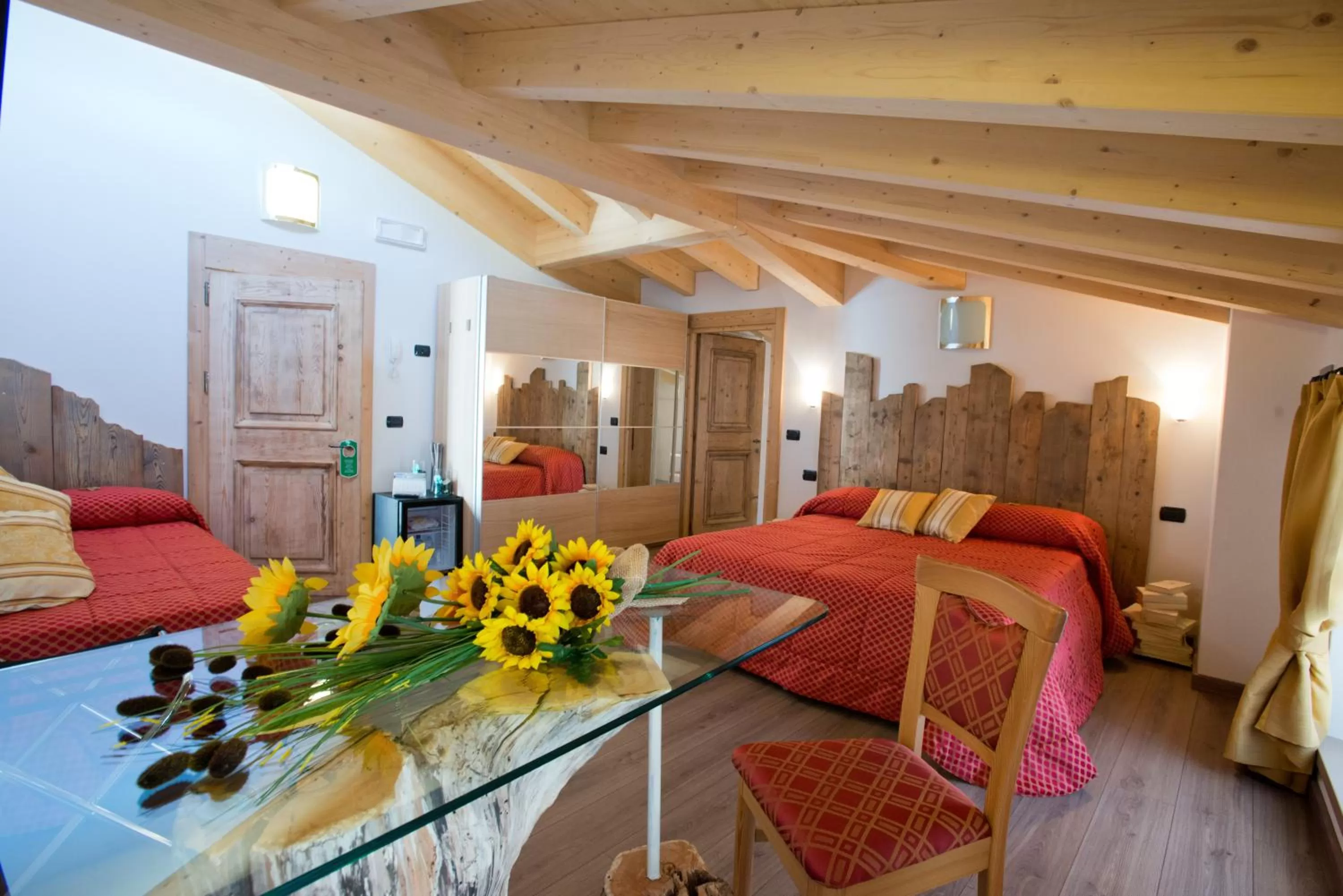 Photo of the whole room, Bed in Hotel Garni Le Corti