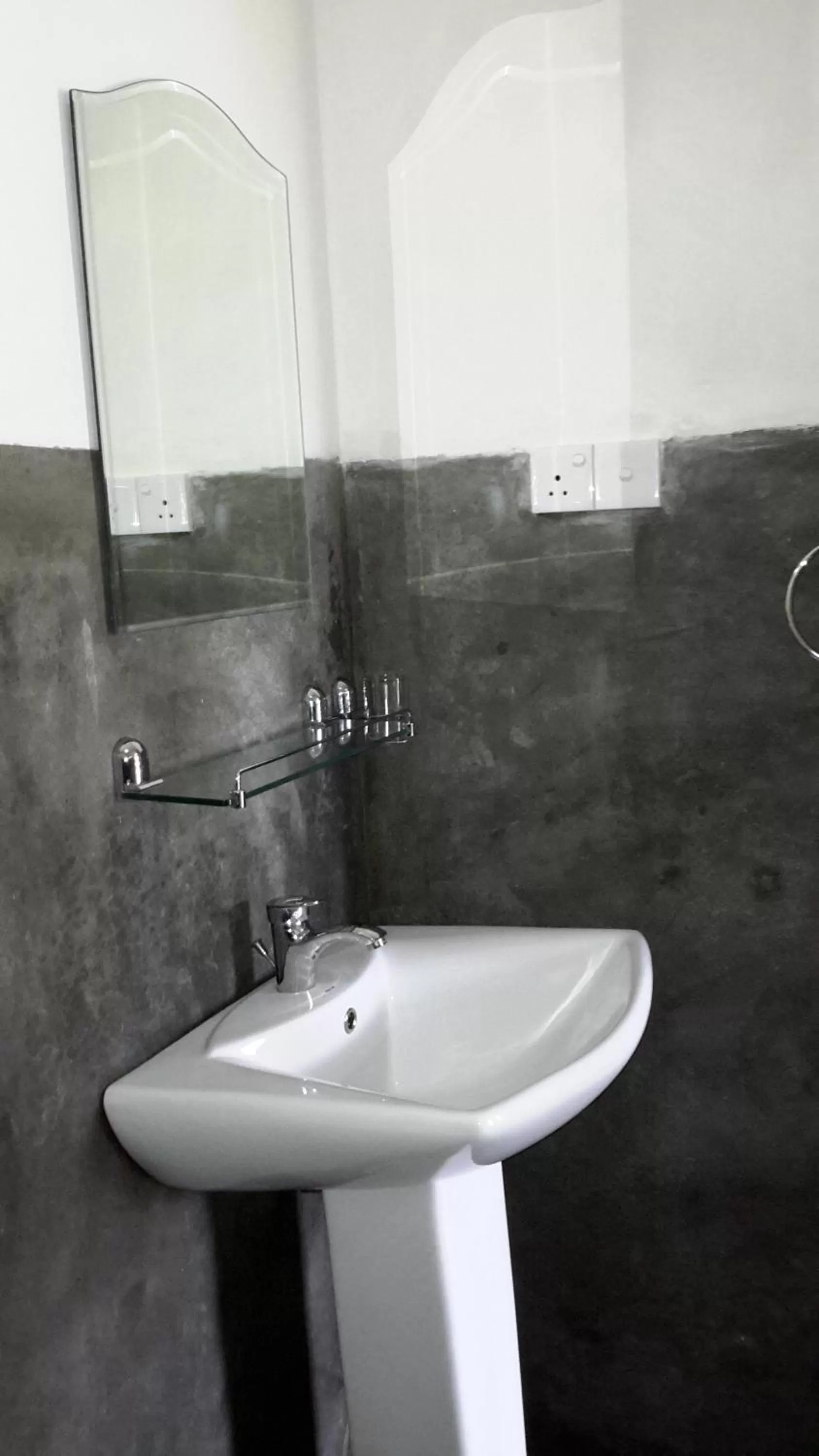 Bathroom in Raveena Guest House