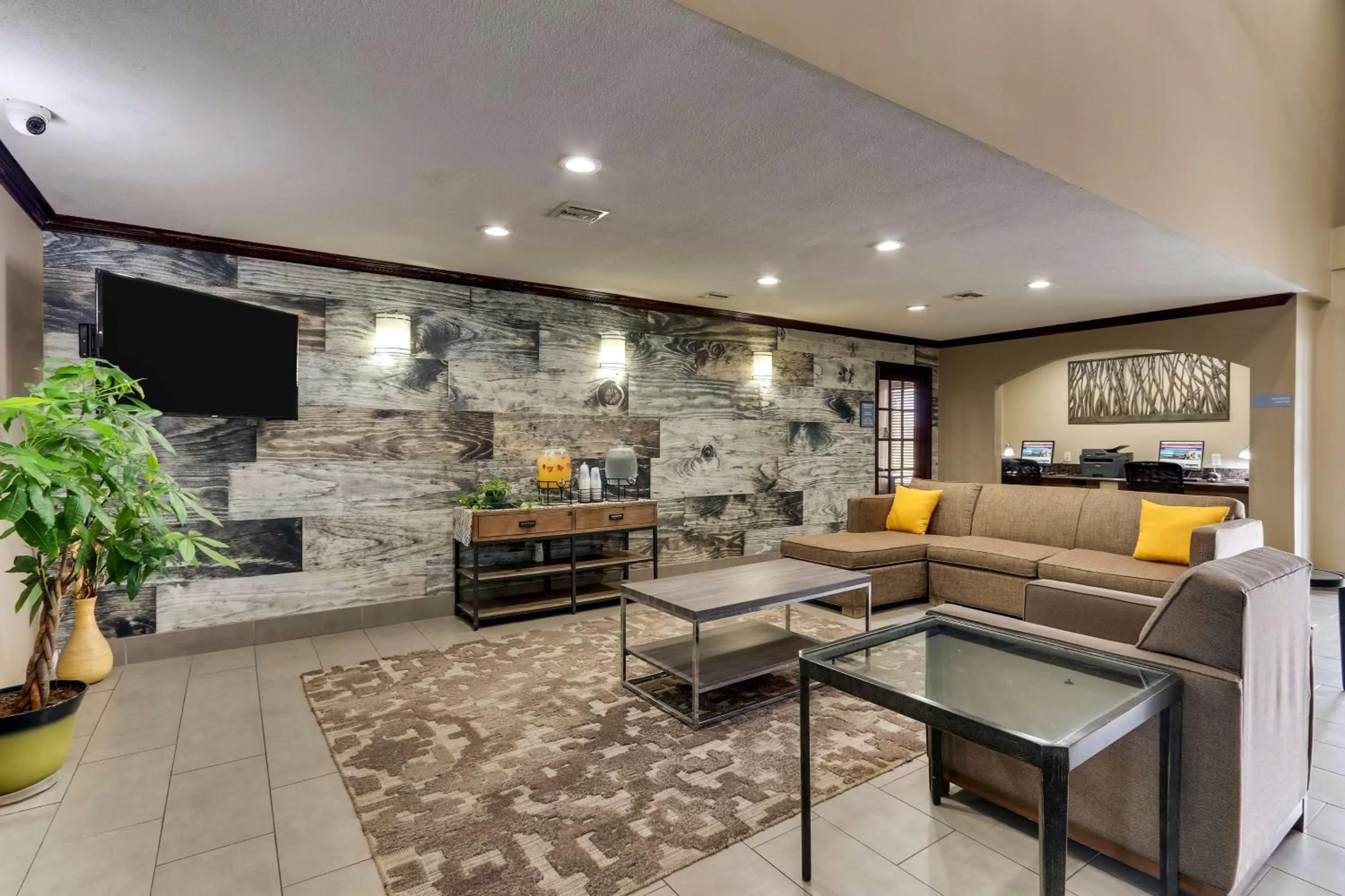 Lobby or reception in Best Western Plus University Inn & Suites