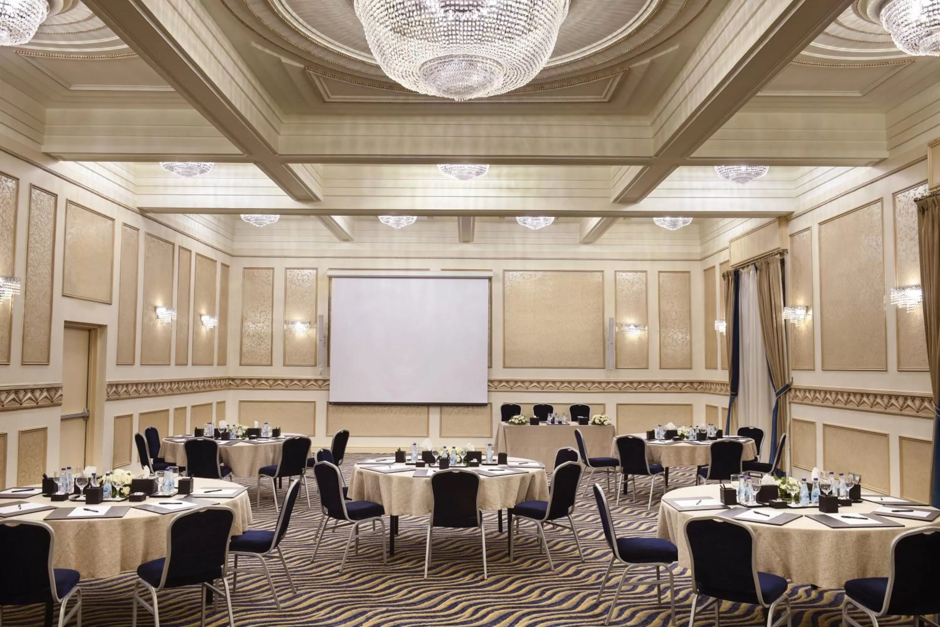 Banquet/Function facilities in Steigenberger Cecil Hotel Alexandria