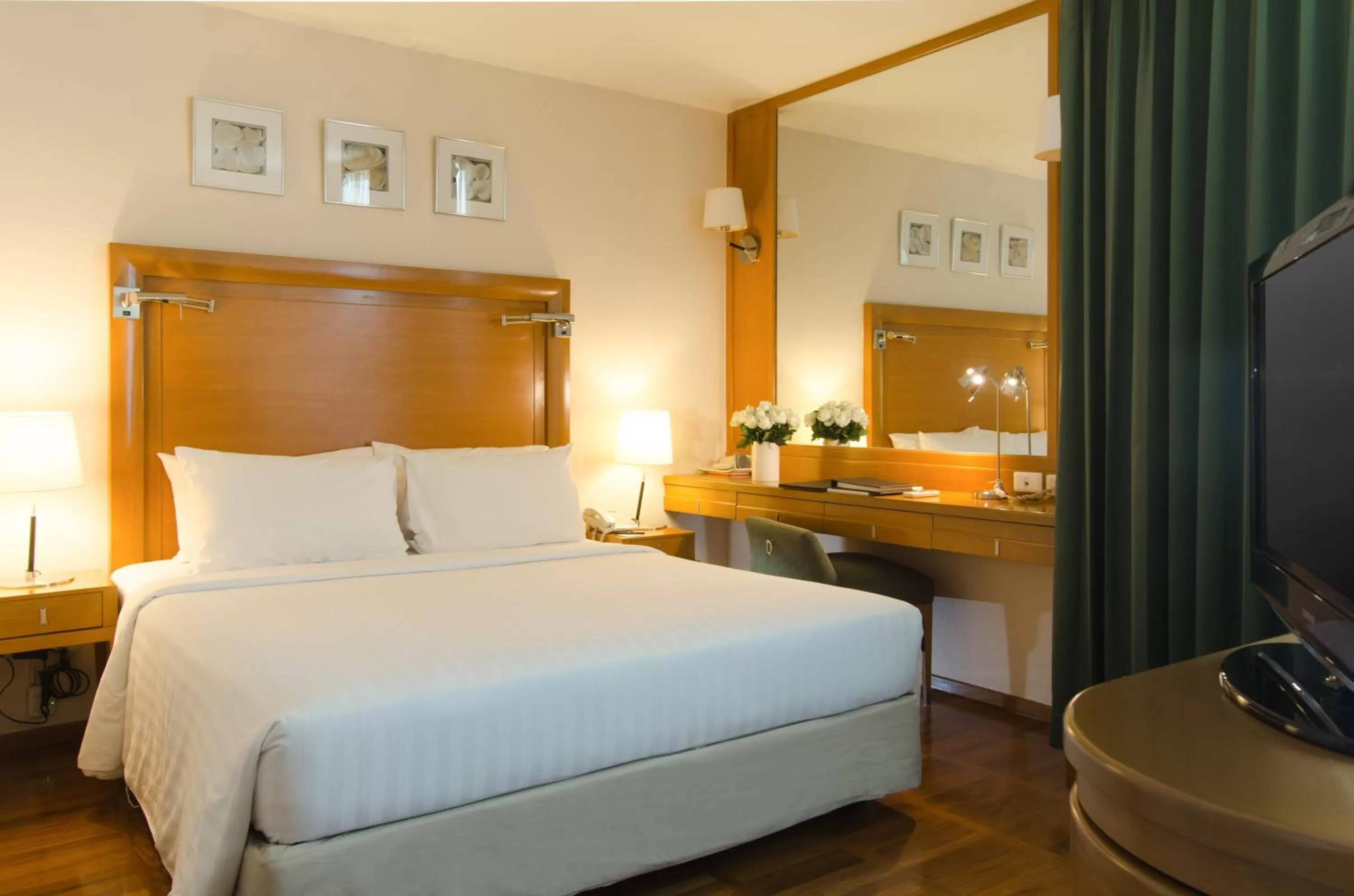 Bedroom, Bed in AT EASE saladaeng by AETAS