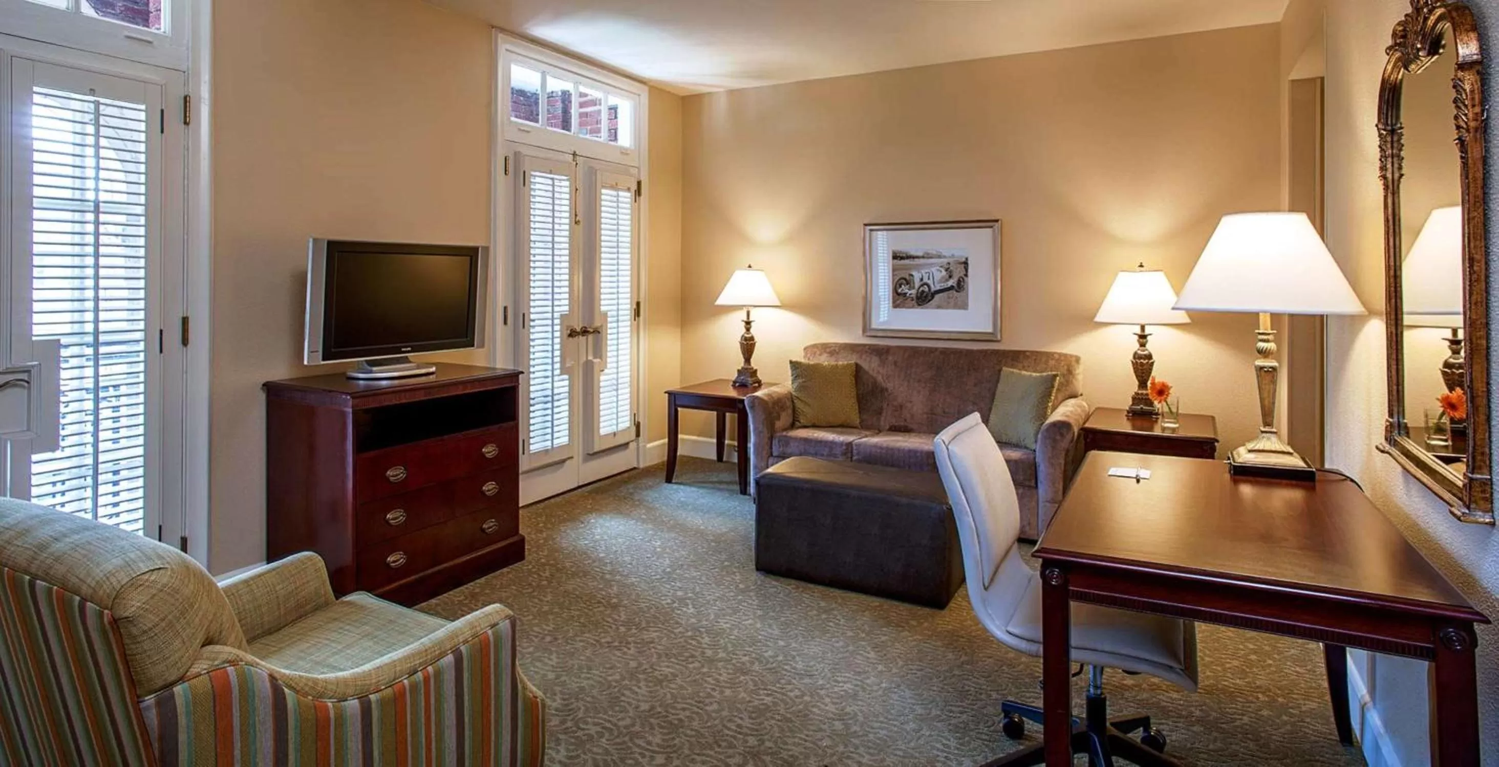 Bed in Hampton Inn & Suites Birmingham-Downtown-Tutwiler