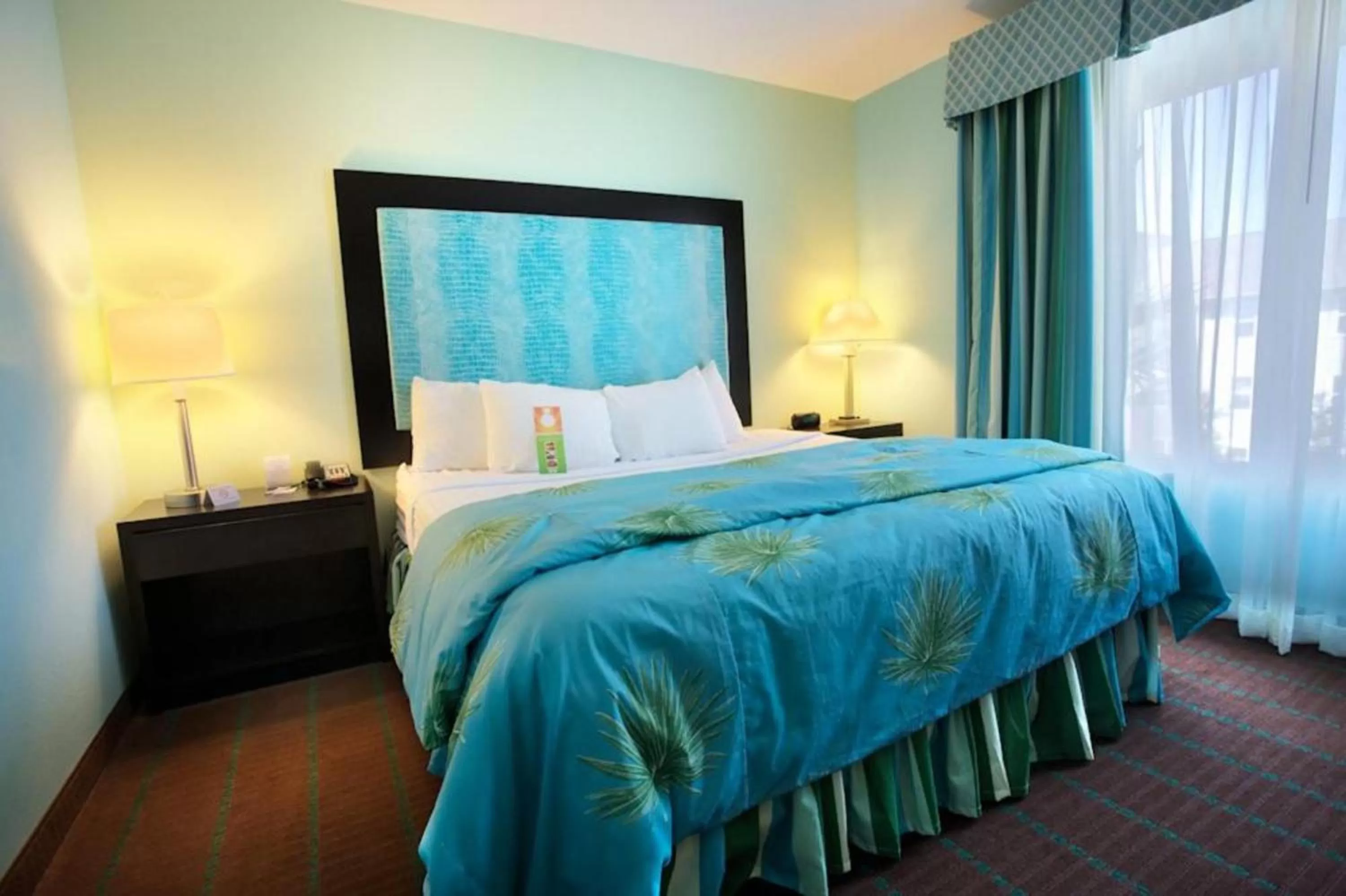 Bedroom, Bed in Holiday Inn Hotel & Suites Ocala Conference Center by IHG