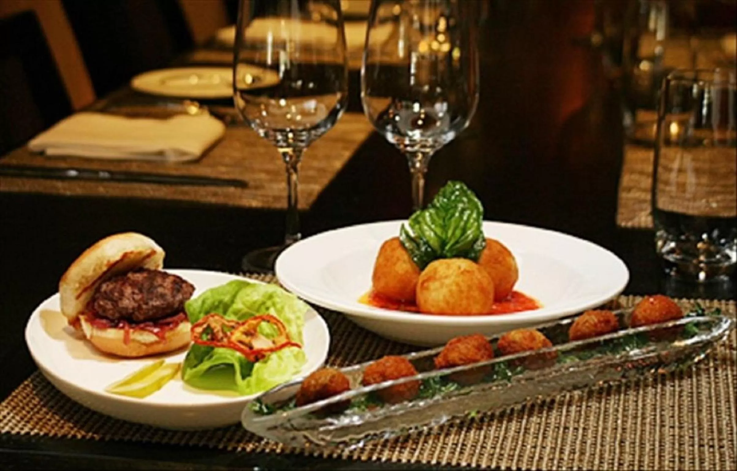 Restaurant/places to eat in SBV Luxury Ocean Hotel Suites