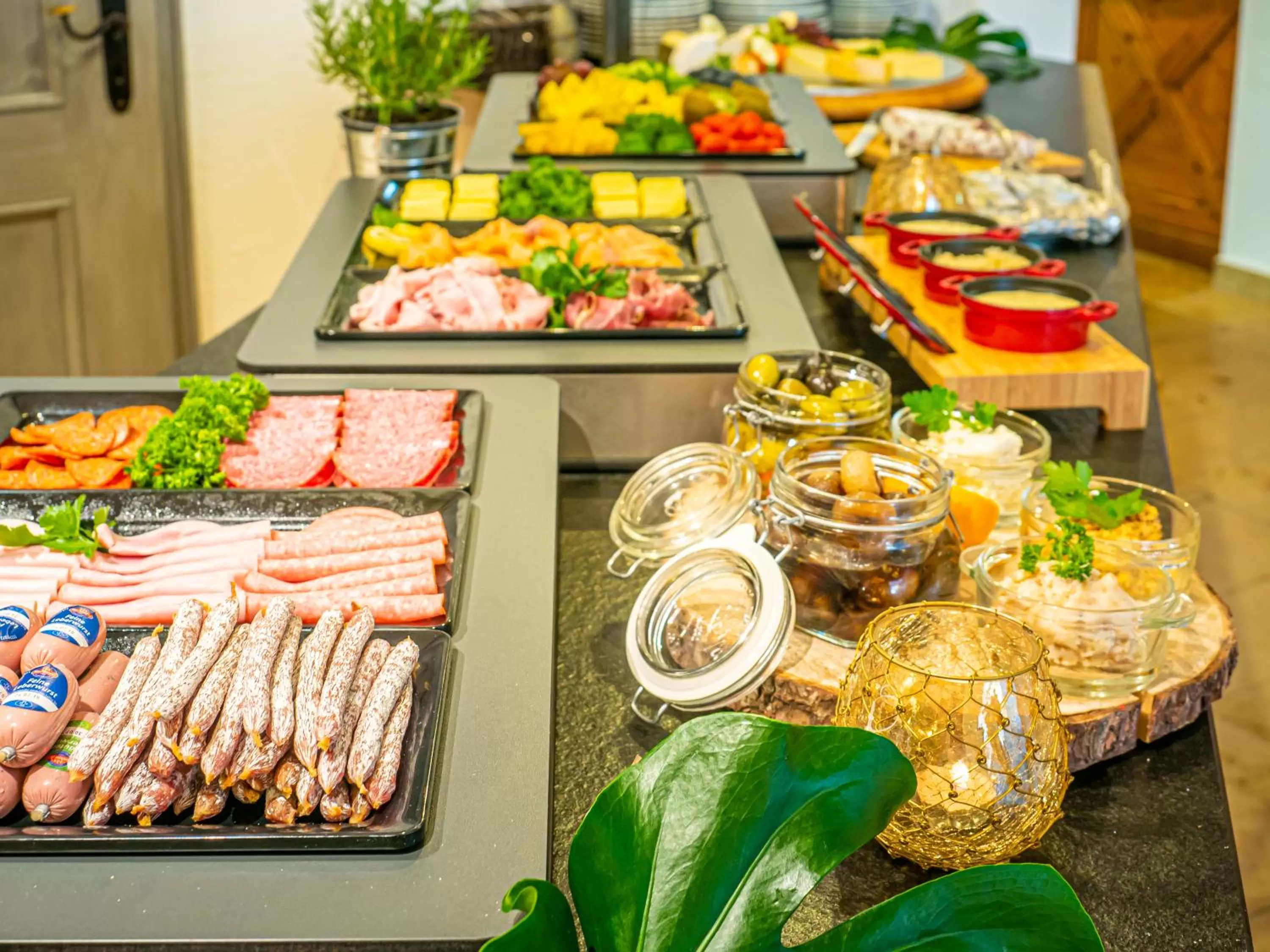 Buffet breakfast in Mäsers Allgäuherz