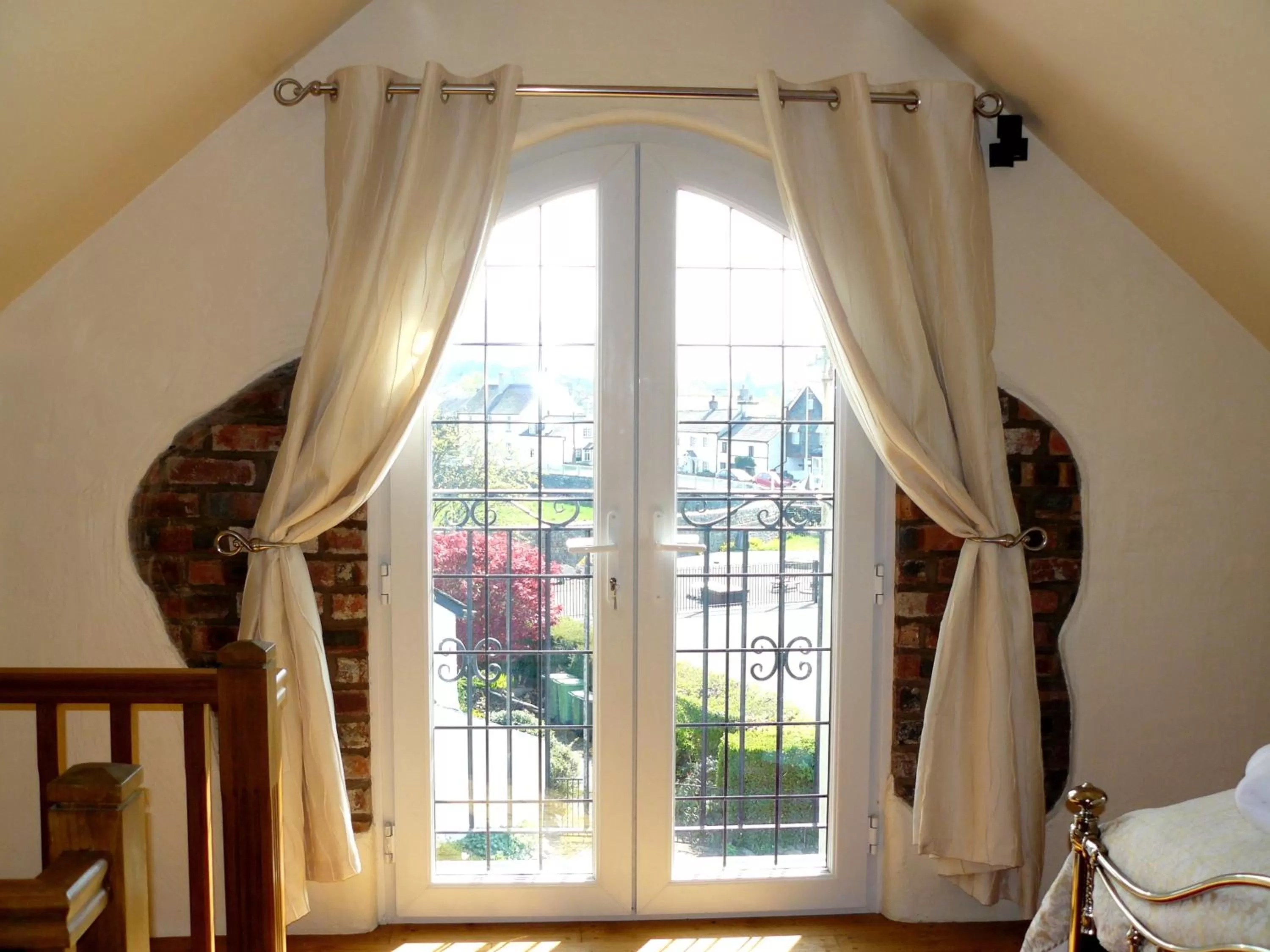 Decorative detail in Riverside Escape