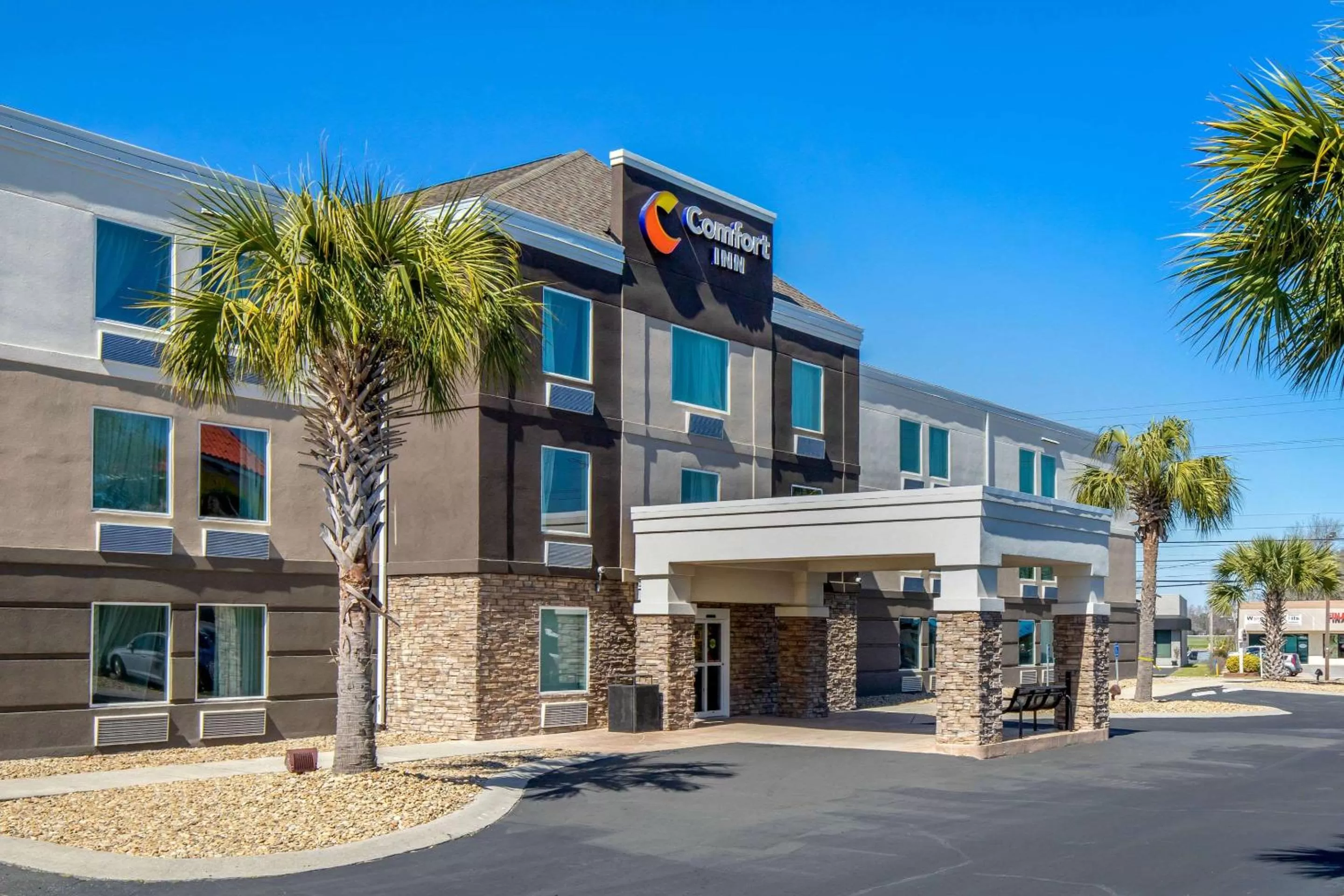 Property building in Comfort Inn N Myrtle Beach Barefoot Landing