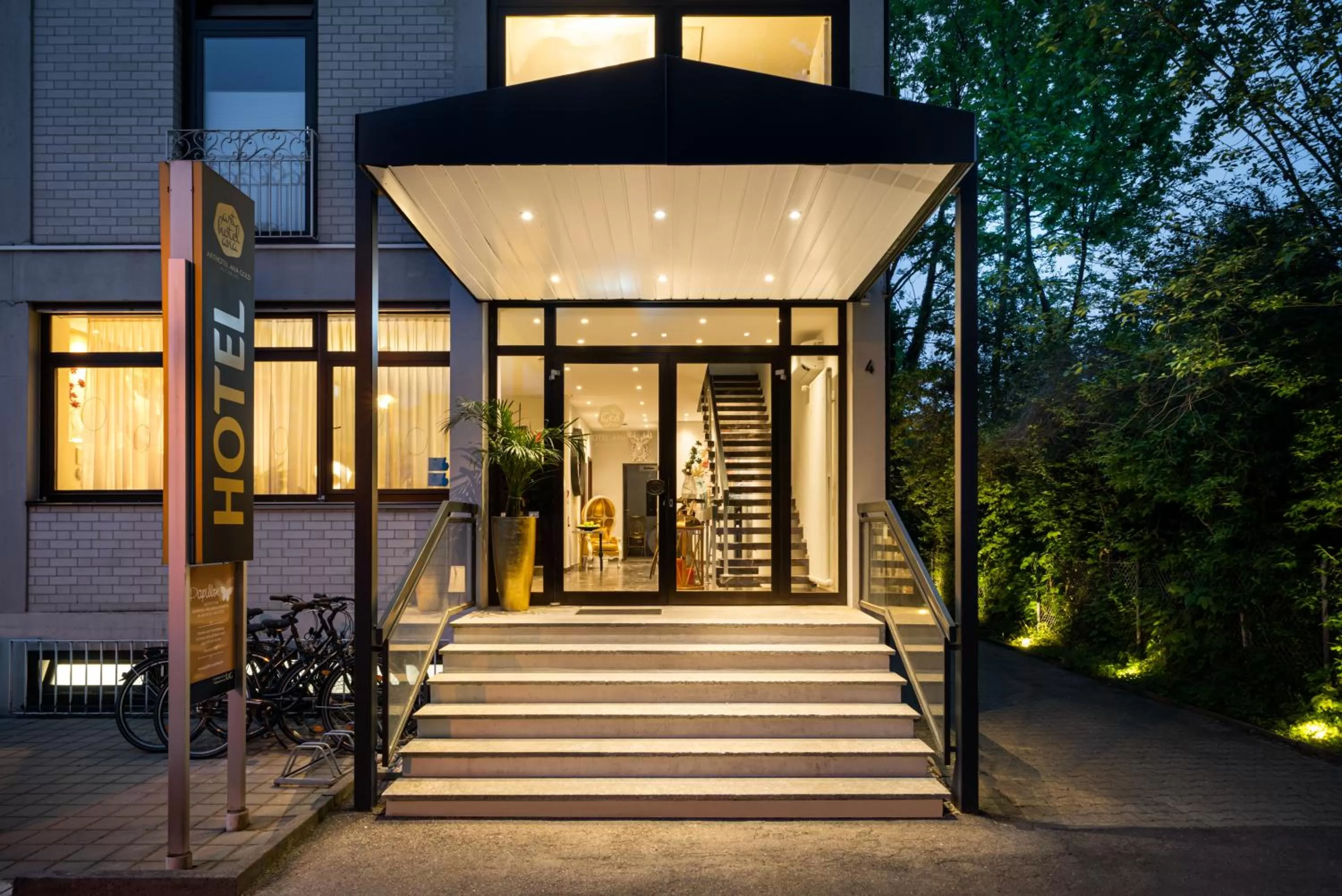 Facade/entrance in Arthotel ANA Gold