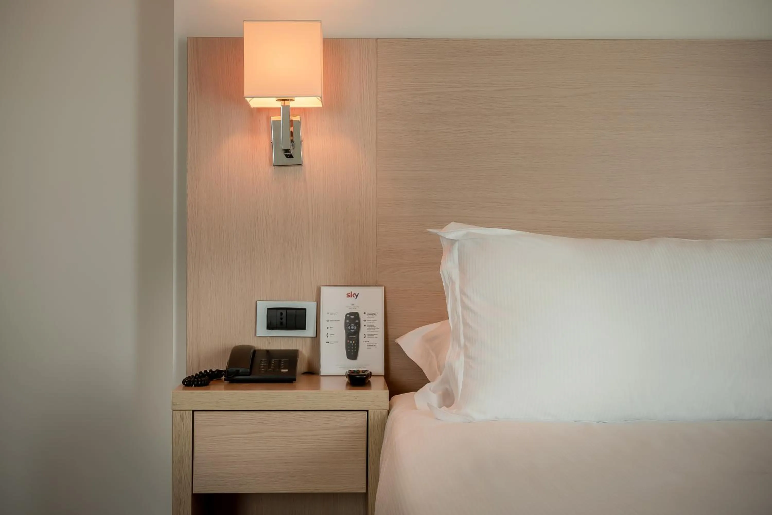 Bedroom, Bed in Hotel Baia Flaminia