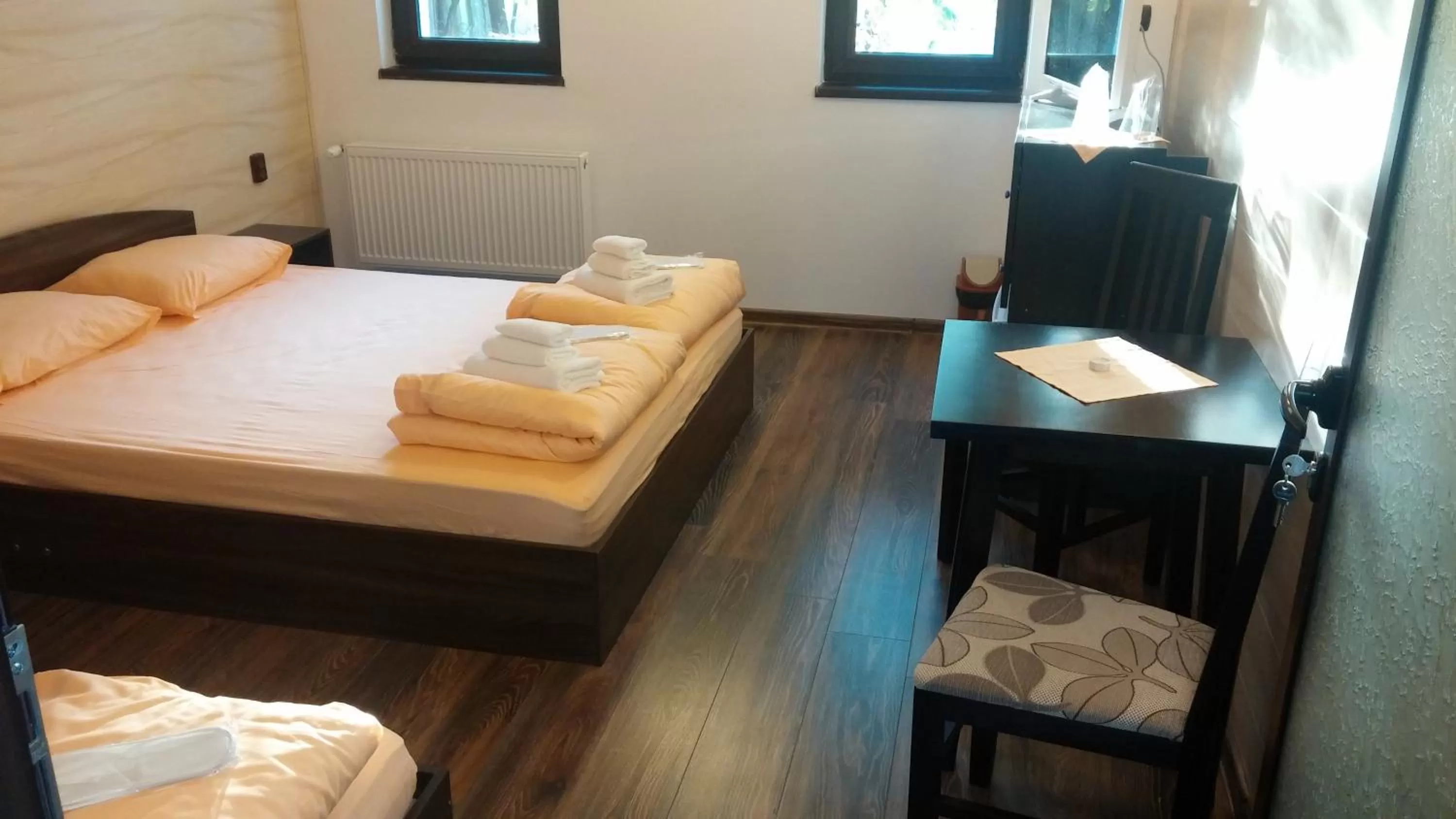 Bed in Complex Friends