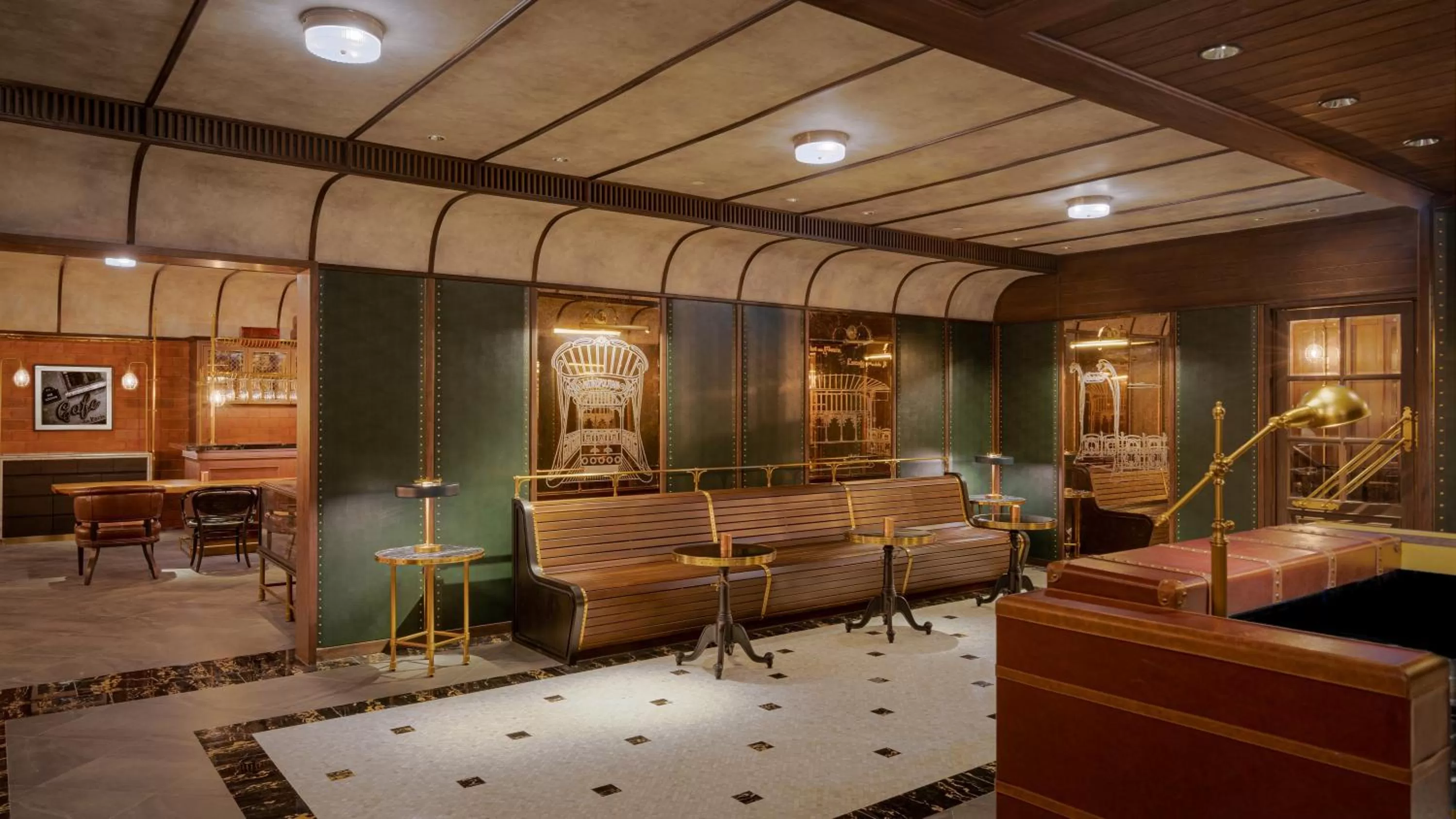 Nightclub / DJ in Hyatt Regency Phnom Penh