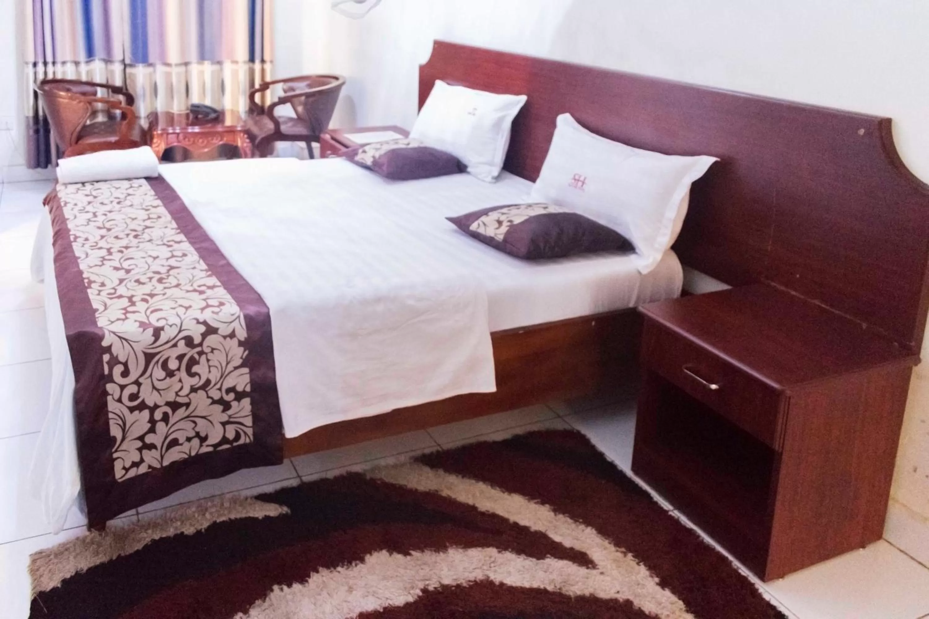 Bed in Sunrise Hotel Kampala