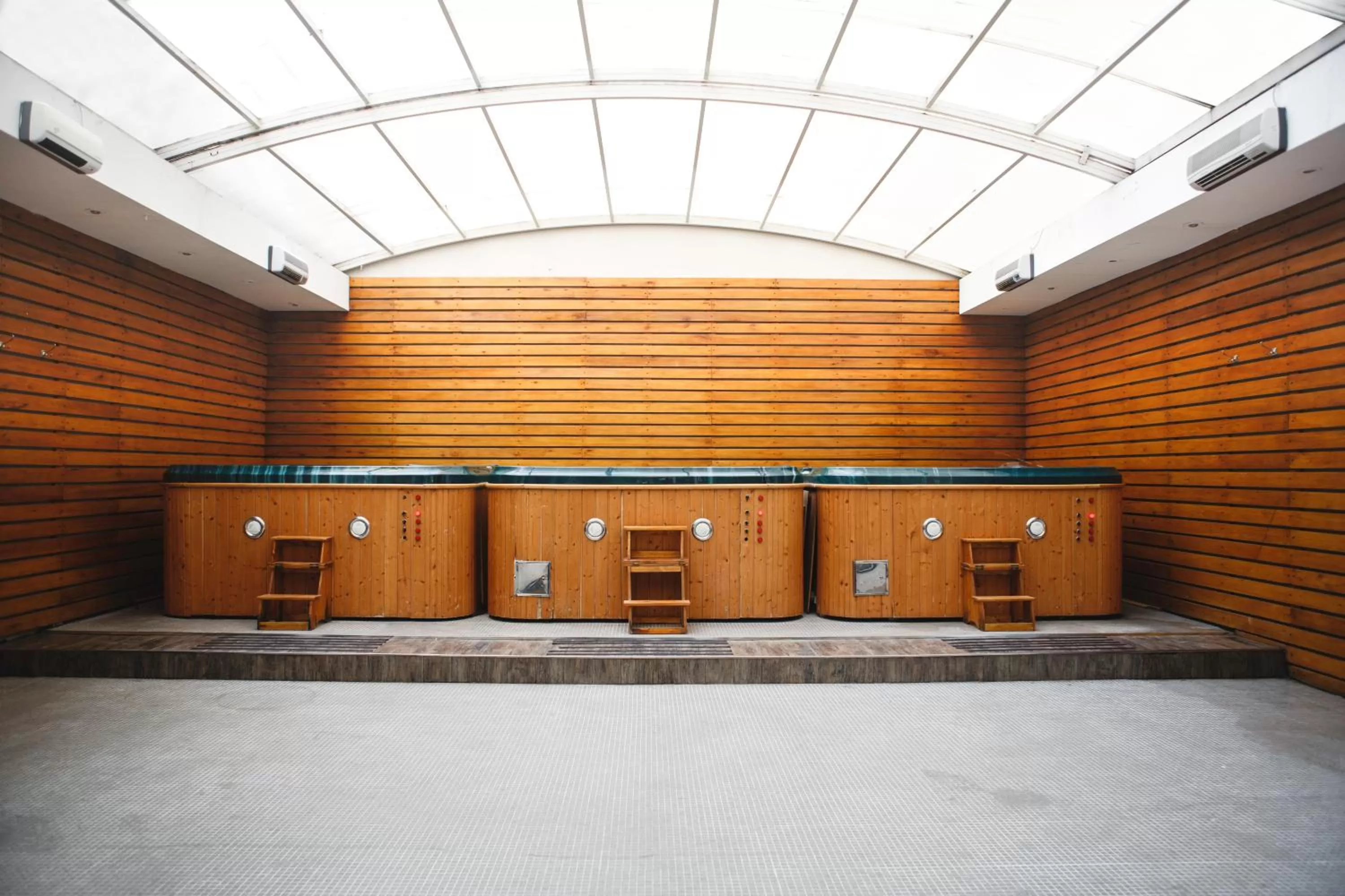 Fitness centre/facilities in Ker Urquiza Hotel