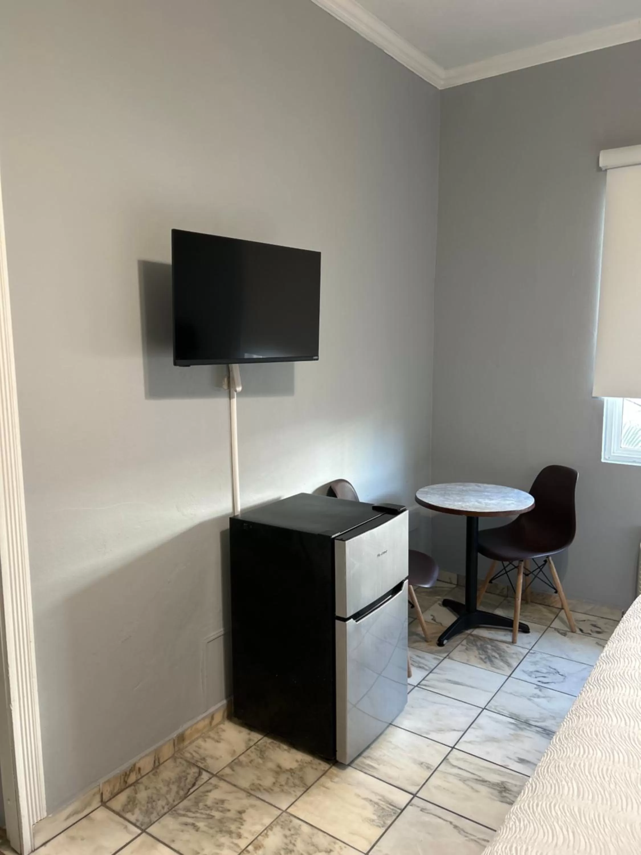 TV and multimedia in Coral Princess Hotel