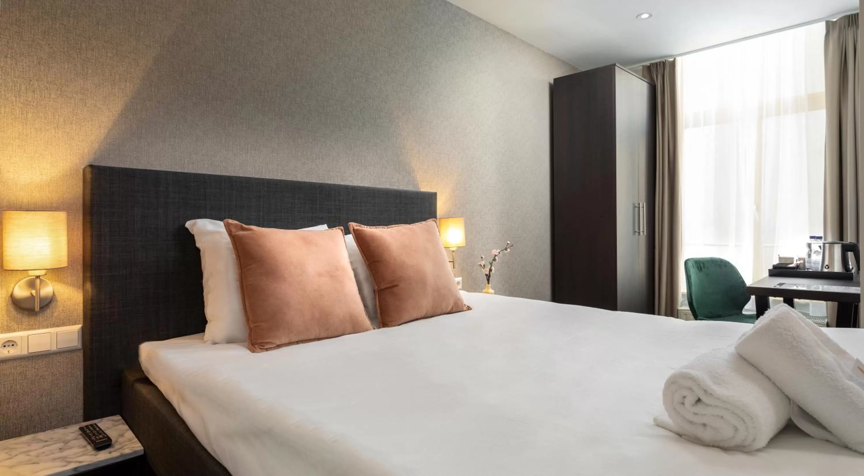 Bed in NL Hotel District Leidseplein