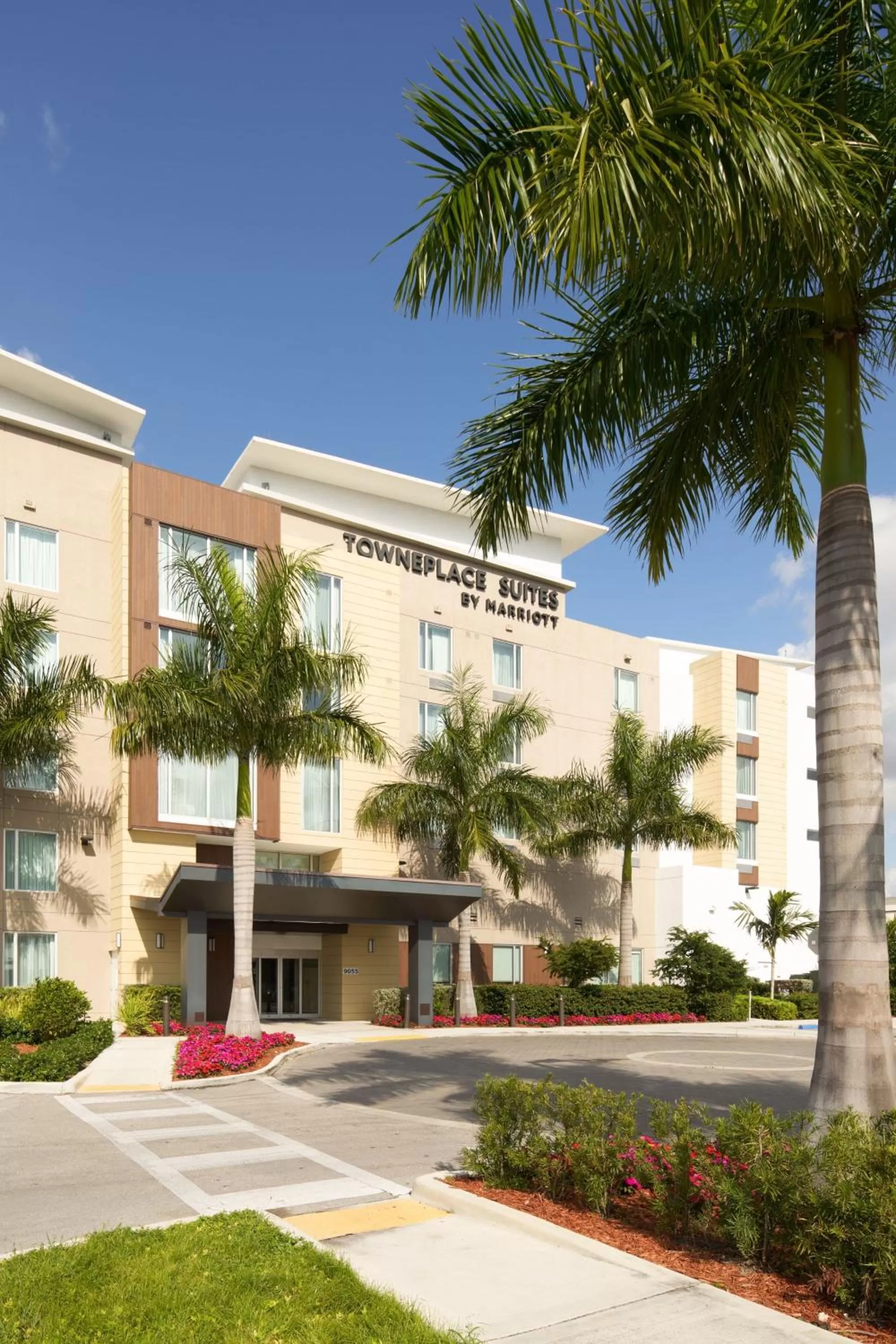 Property building in TownePlace Suites Miami Kendall West