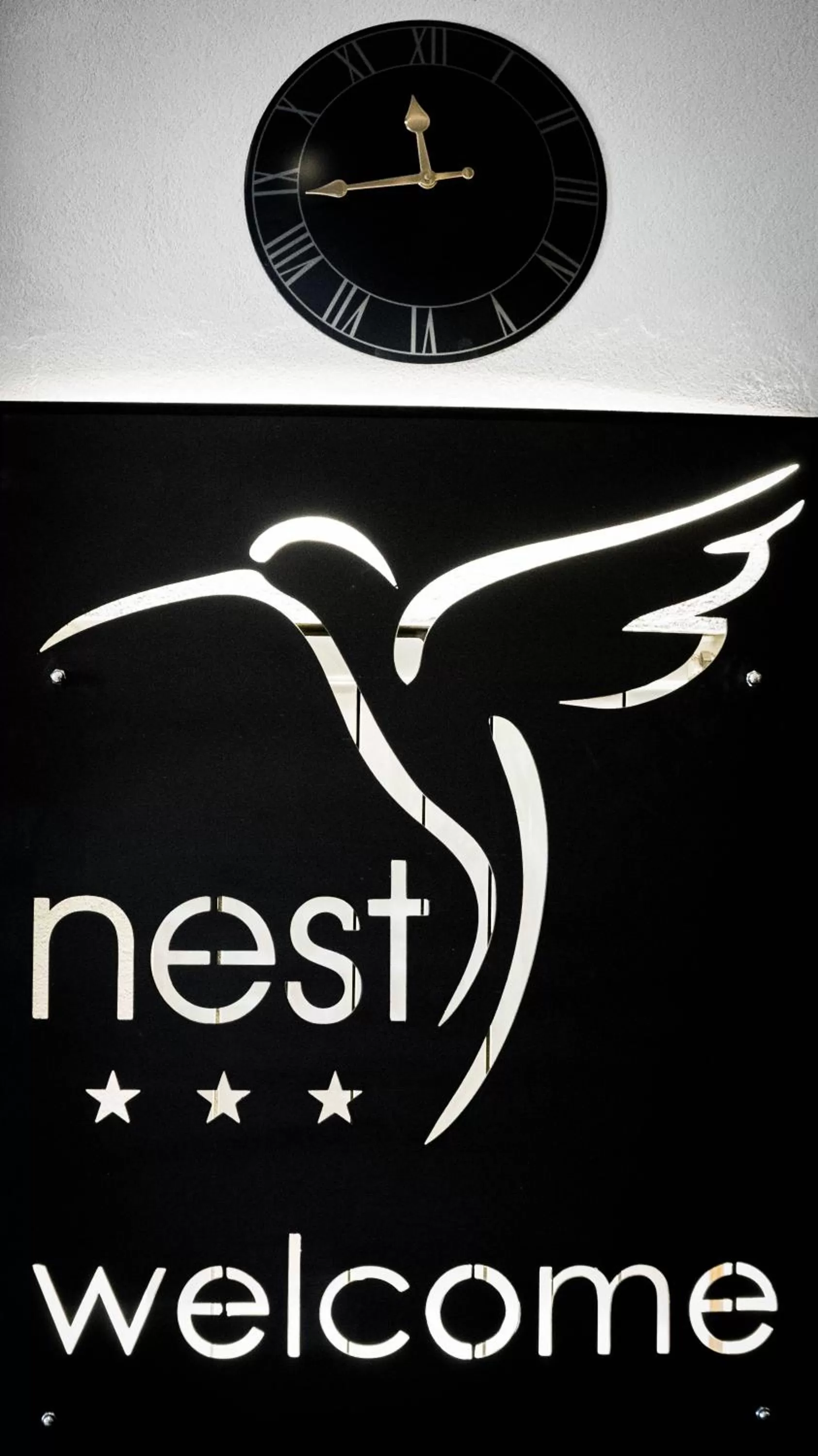 Logo/Certificate/Sign in Nest