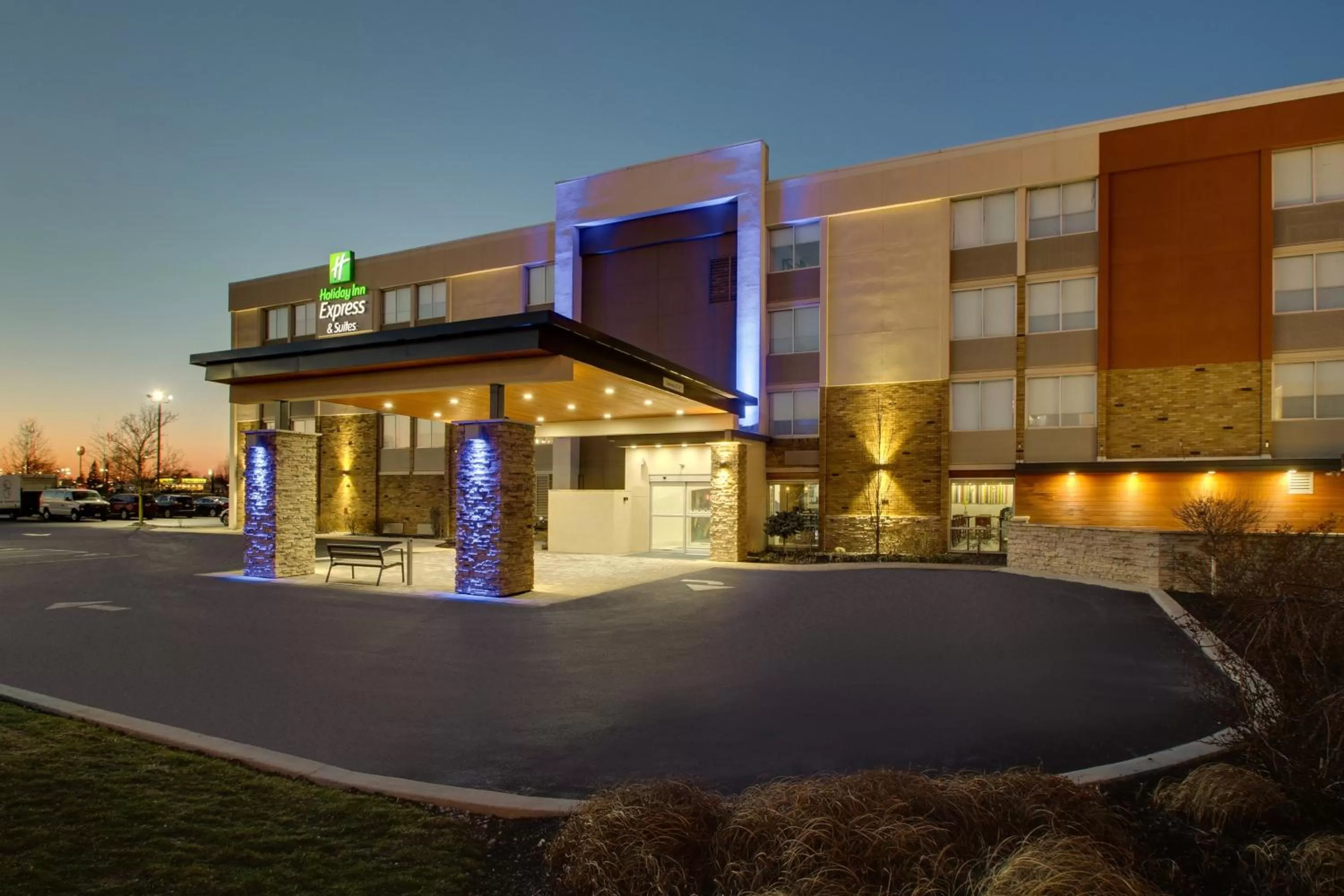 Property building in Holiday Inn Express & Suites Wapakoneta by IHG