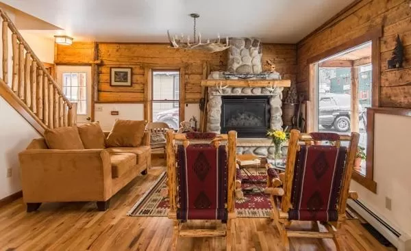 Seating Area in Minturn Inn