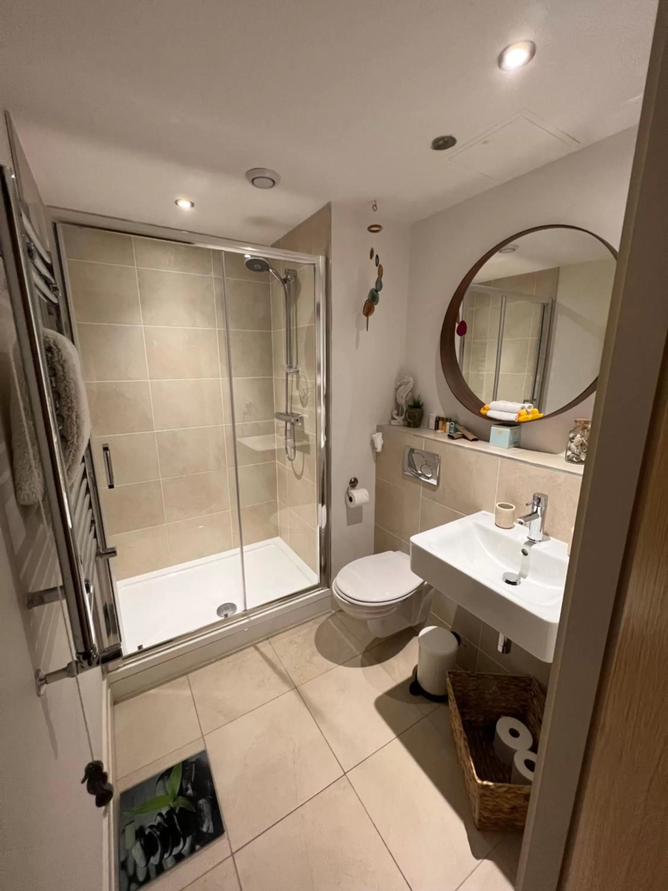 Bathroom in James Clow Bed & Breakfast