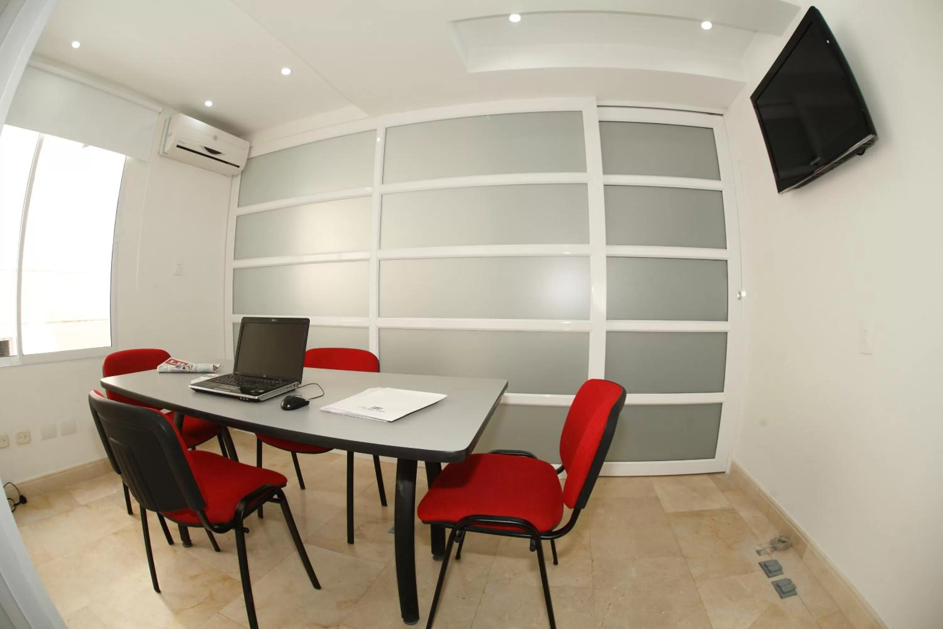 Area and facilities in Zalmedina Hotel