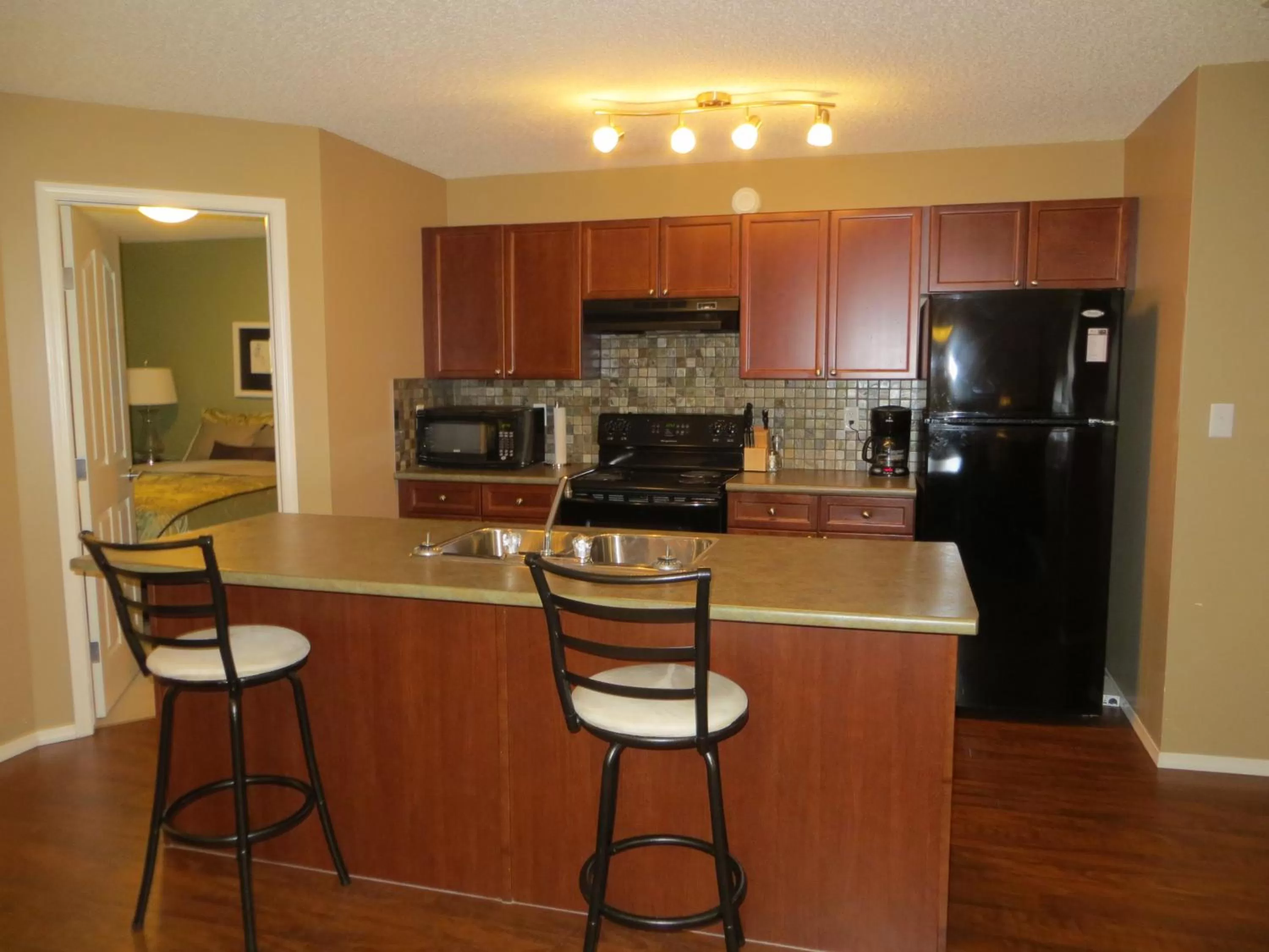 Kitchen or kitchenette in Village Creek Country Inn