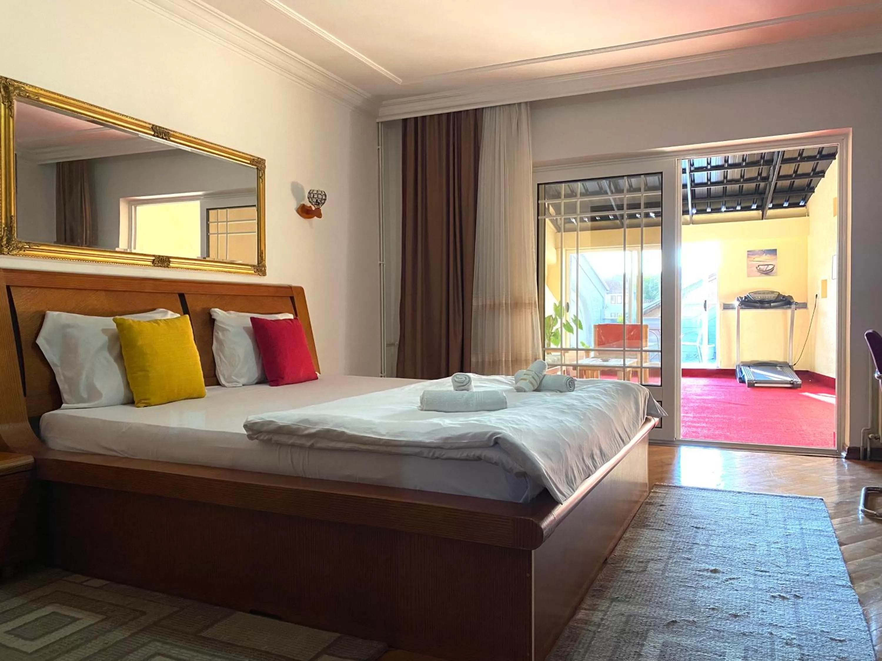 Bedroom, Bed in Urban Boutique Hotel