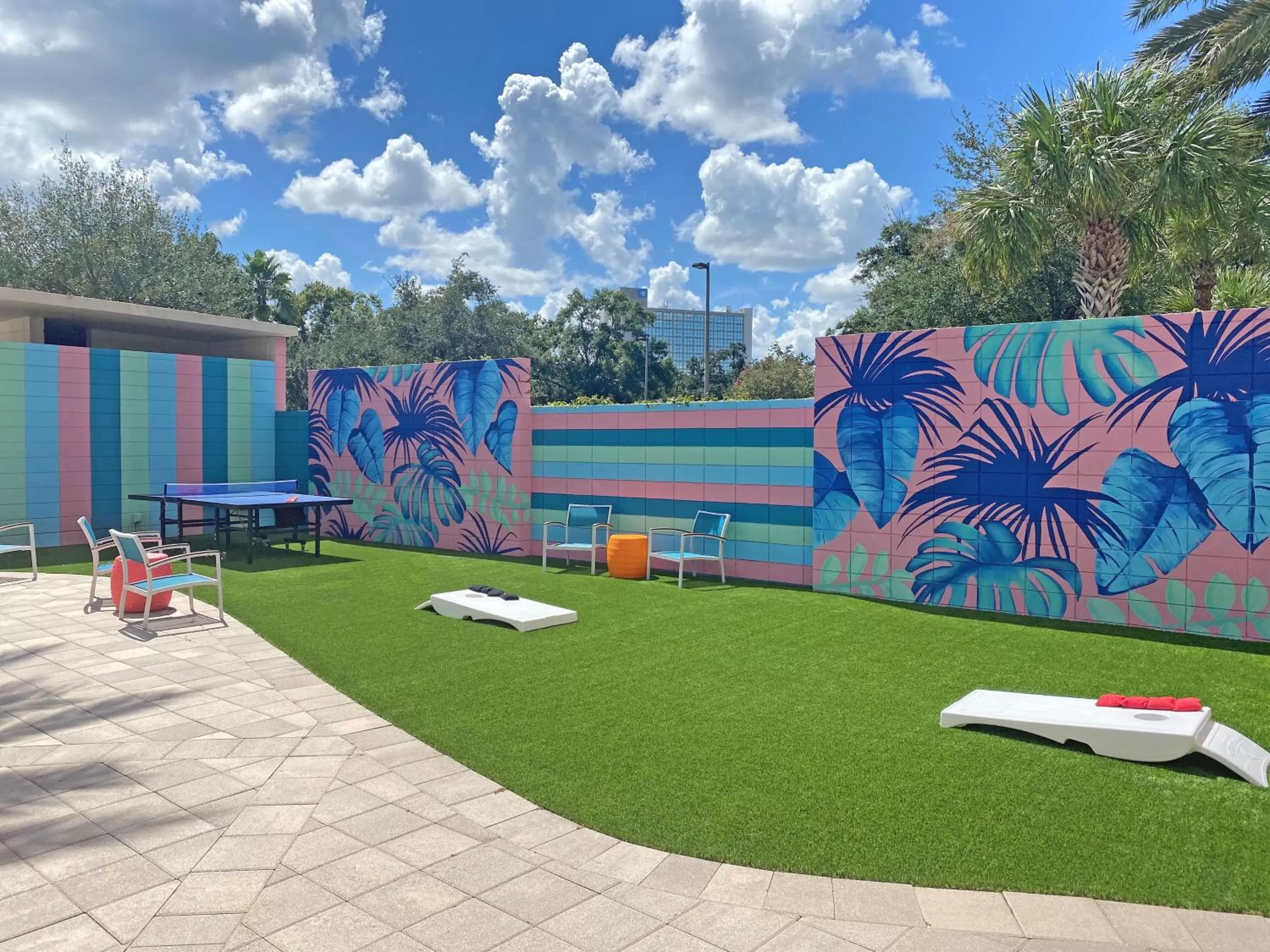 Property building in Holiday Inn Orlando – Disney Springs® Area by IHG