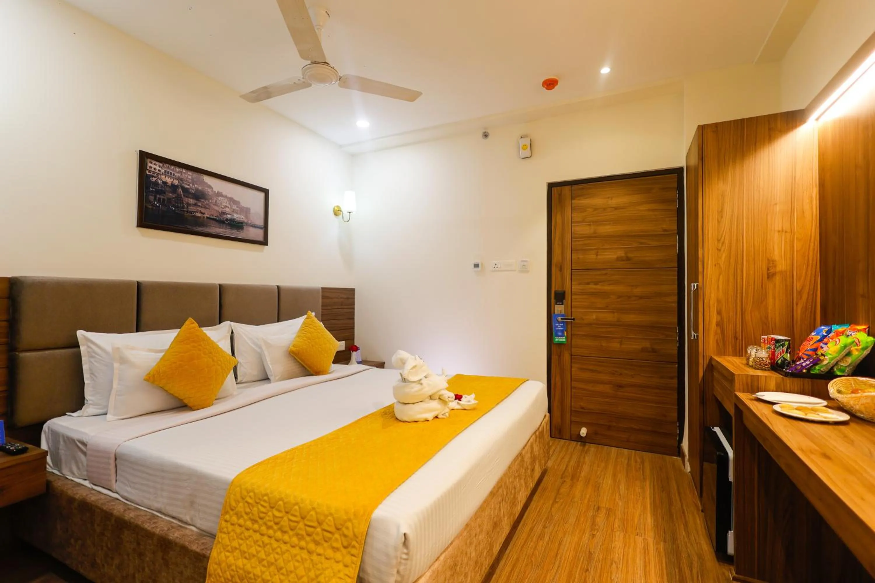 Bed in Hotel Dolphin International