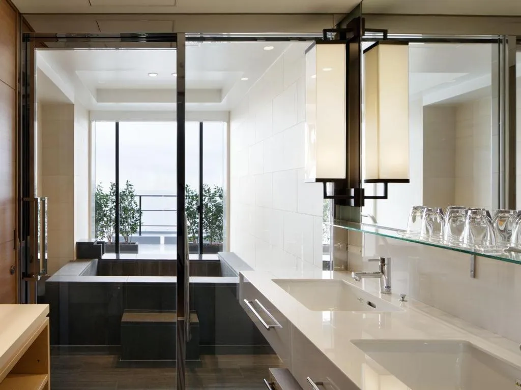 Bathroom in Kobe Minato Onsen Ren