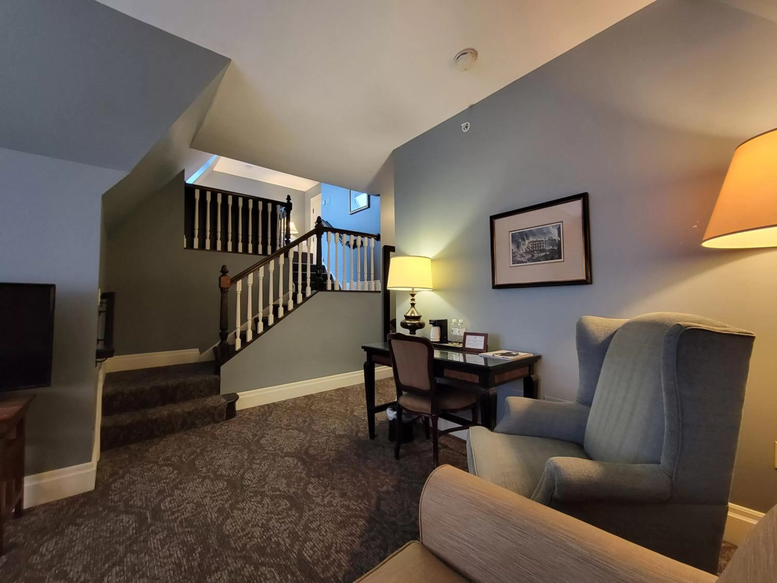 Seating area in Mansions on Fifth