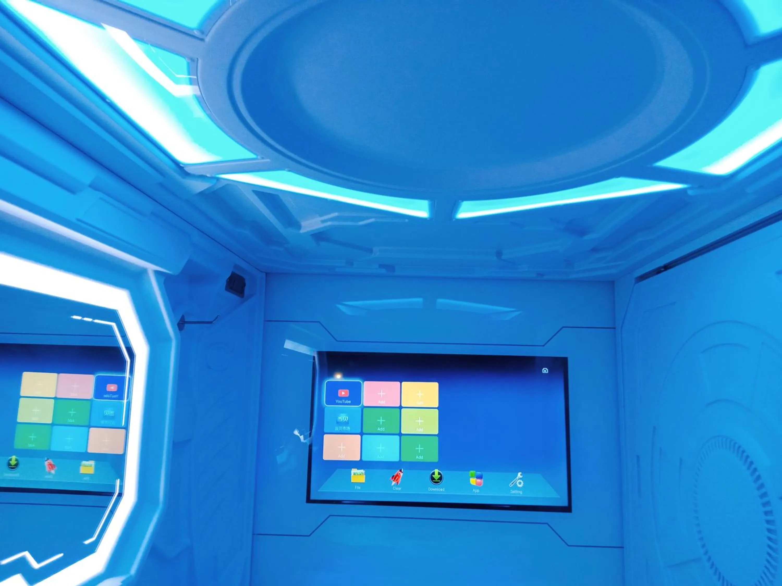 TV and multimedia in 8Hostel