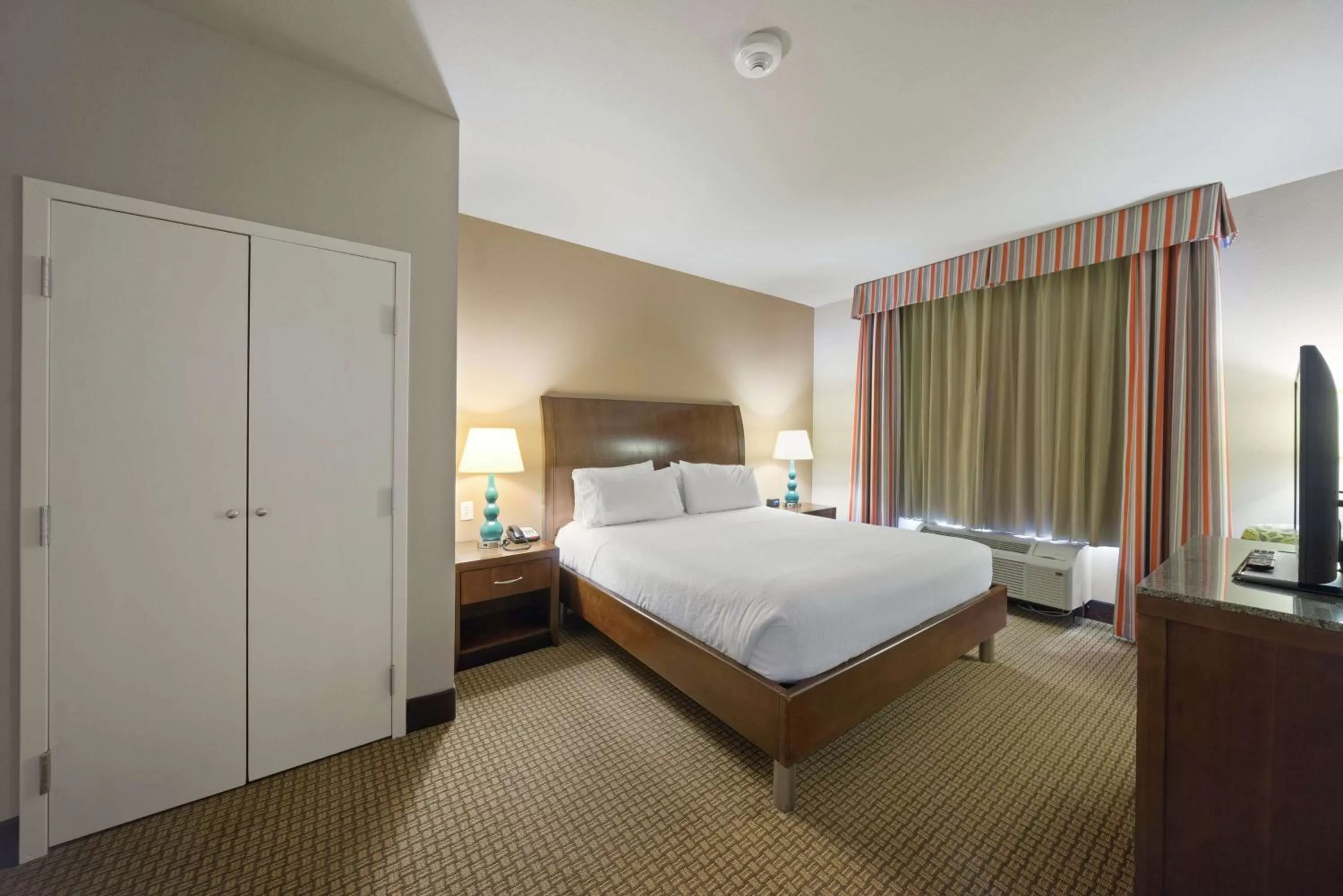 Bed in Hilton Garden Inn Lawton-Fort Sill