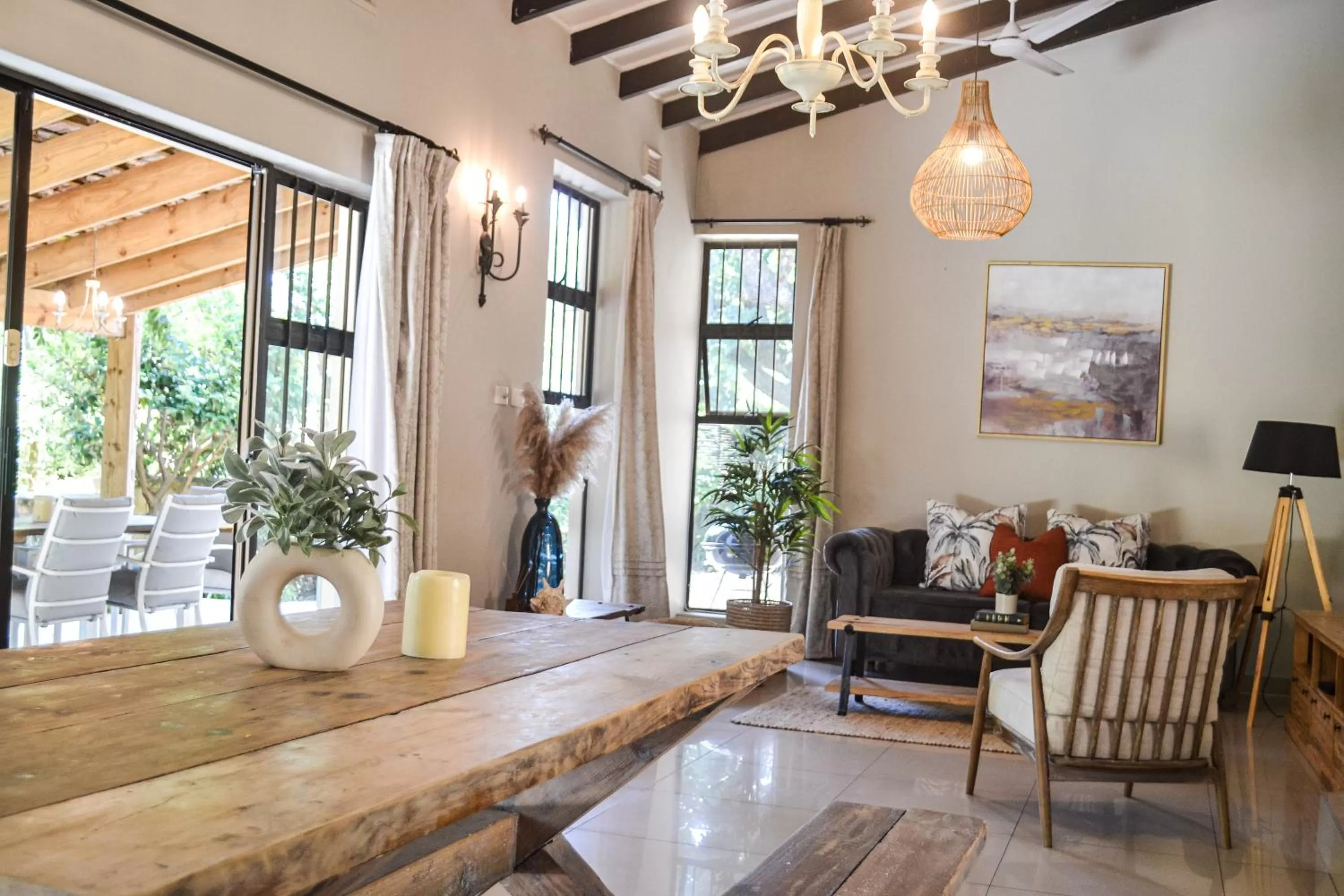 Dining area in Petite Provence B&B