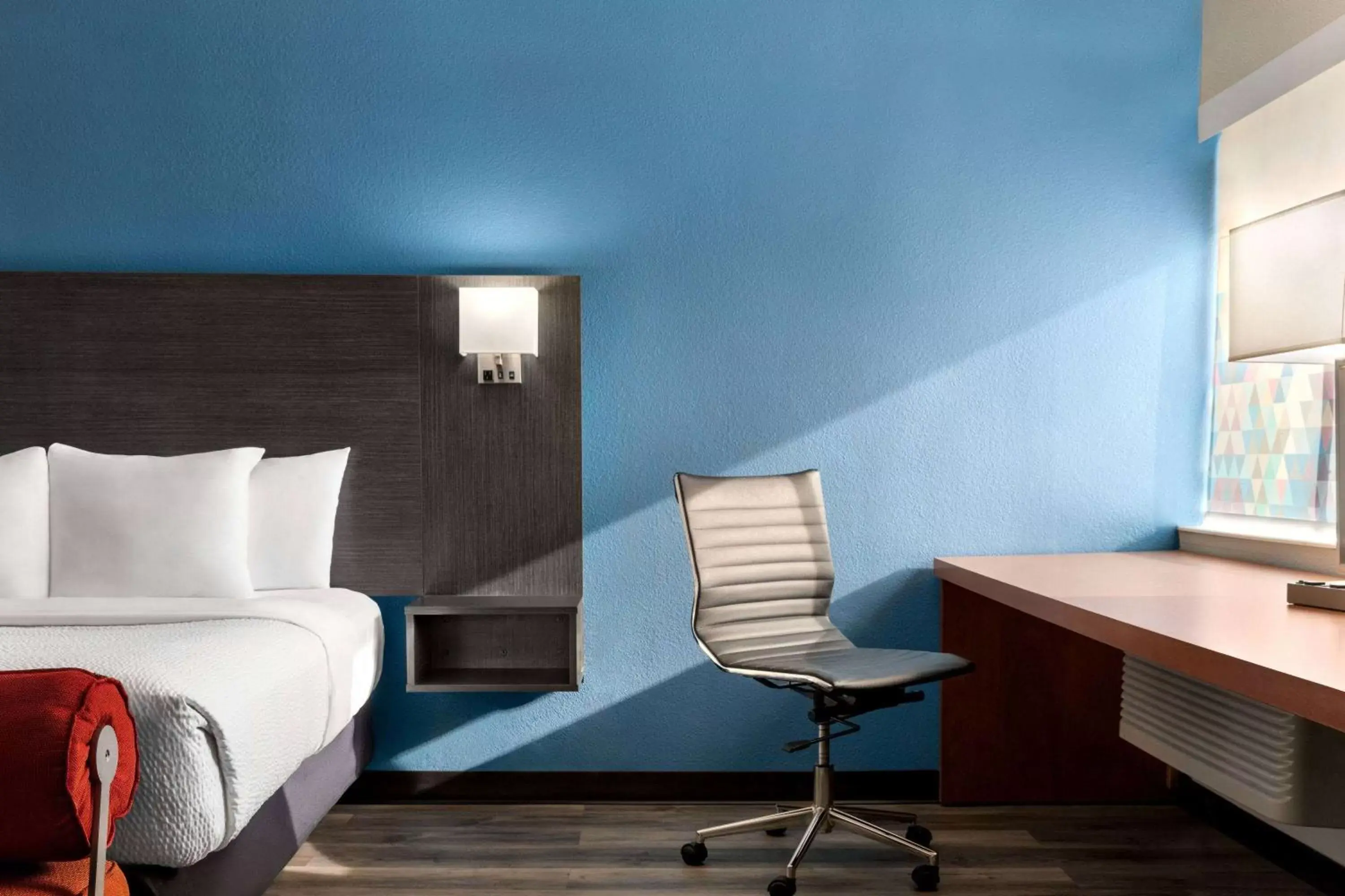 Executive King Room in La Quinta by Wyndham Chicago Tinley Park Executive King Room in La Quinta by Wyndham Chicago Tinley Park