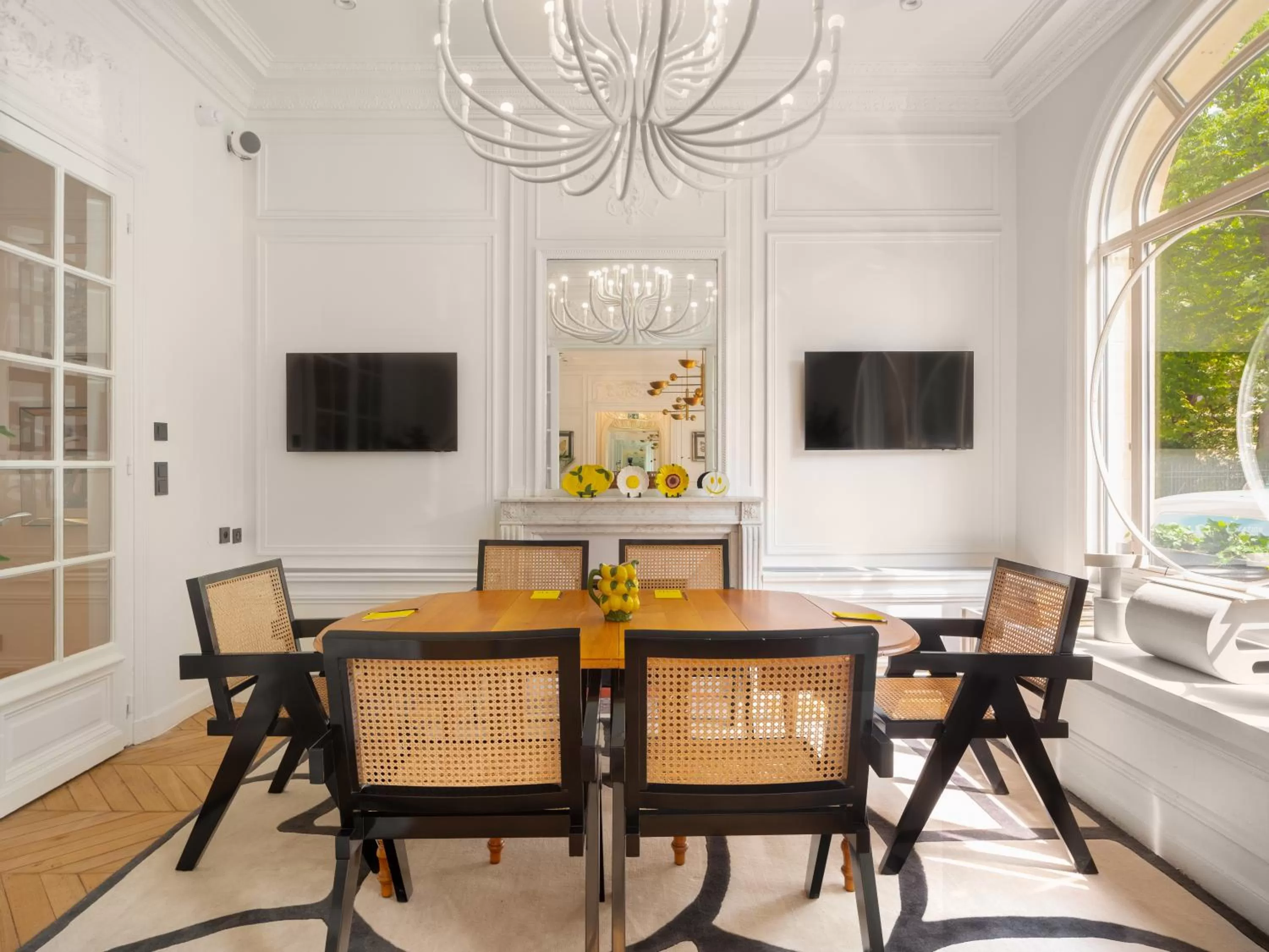 Seating area in Solly Hôtel Paris