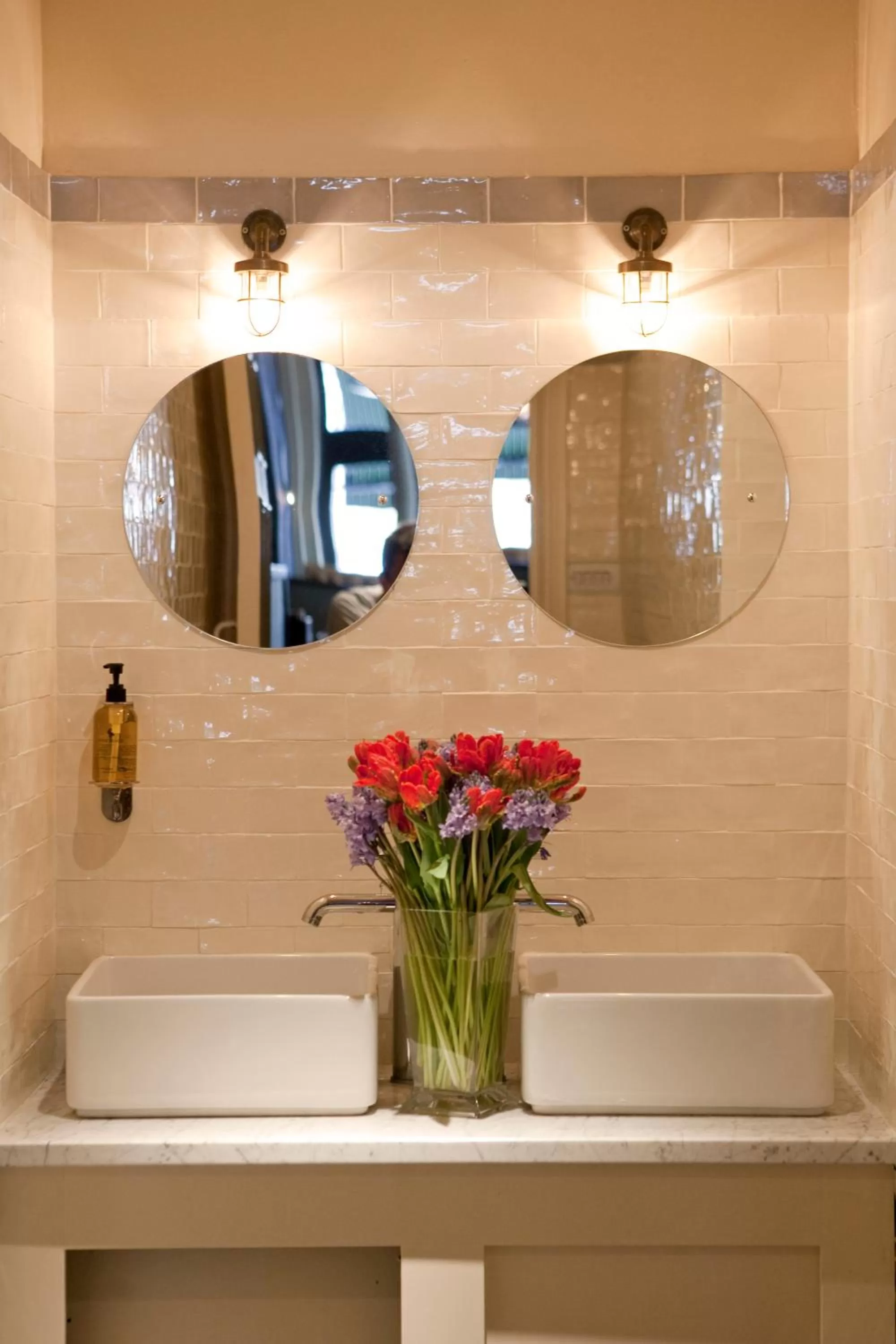 Bathroom in The Tommyfield Hotel