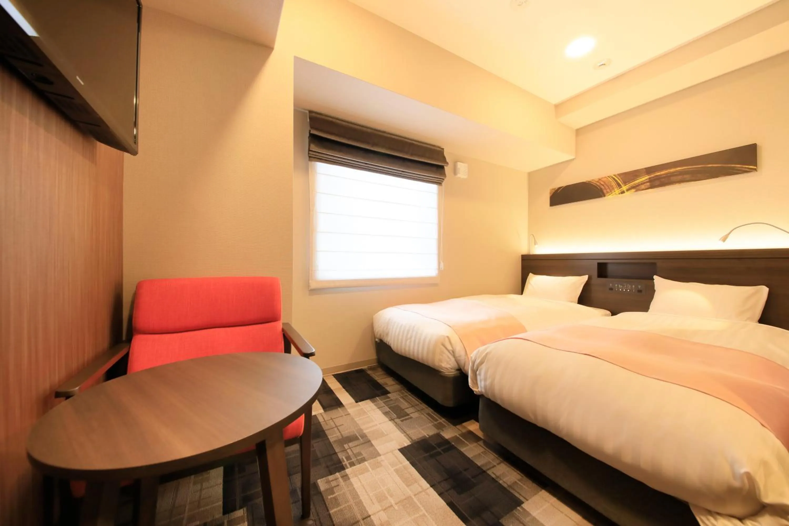 Photo of the whole room, Bed in S-peria Inn Osaka Hommachi