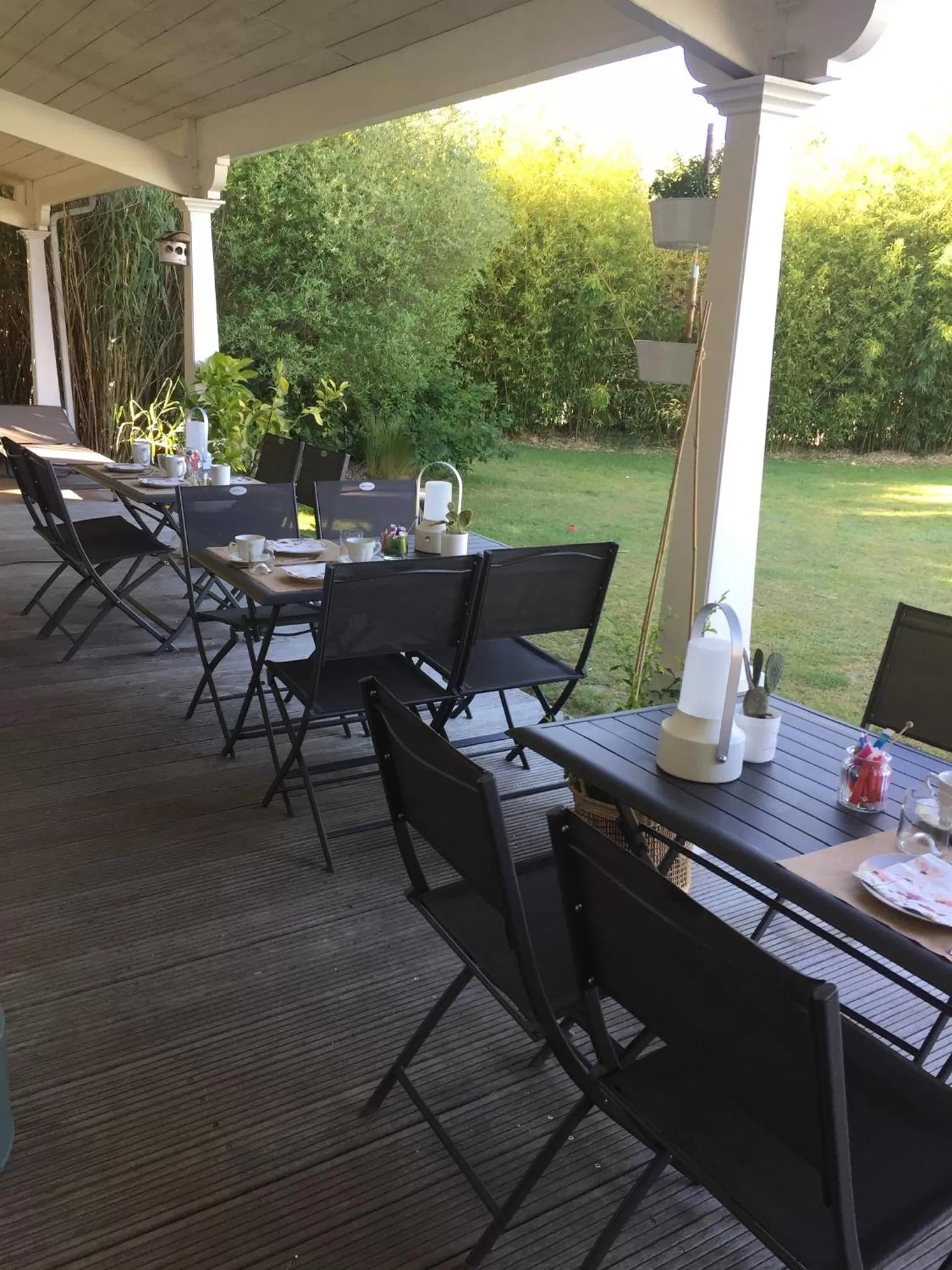 Patio, Restaurant/Places to Eat in Le Temps des Hôtes