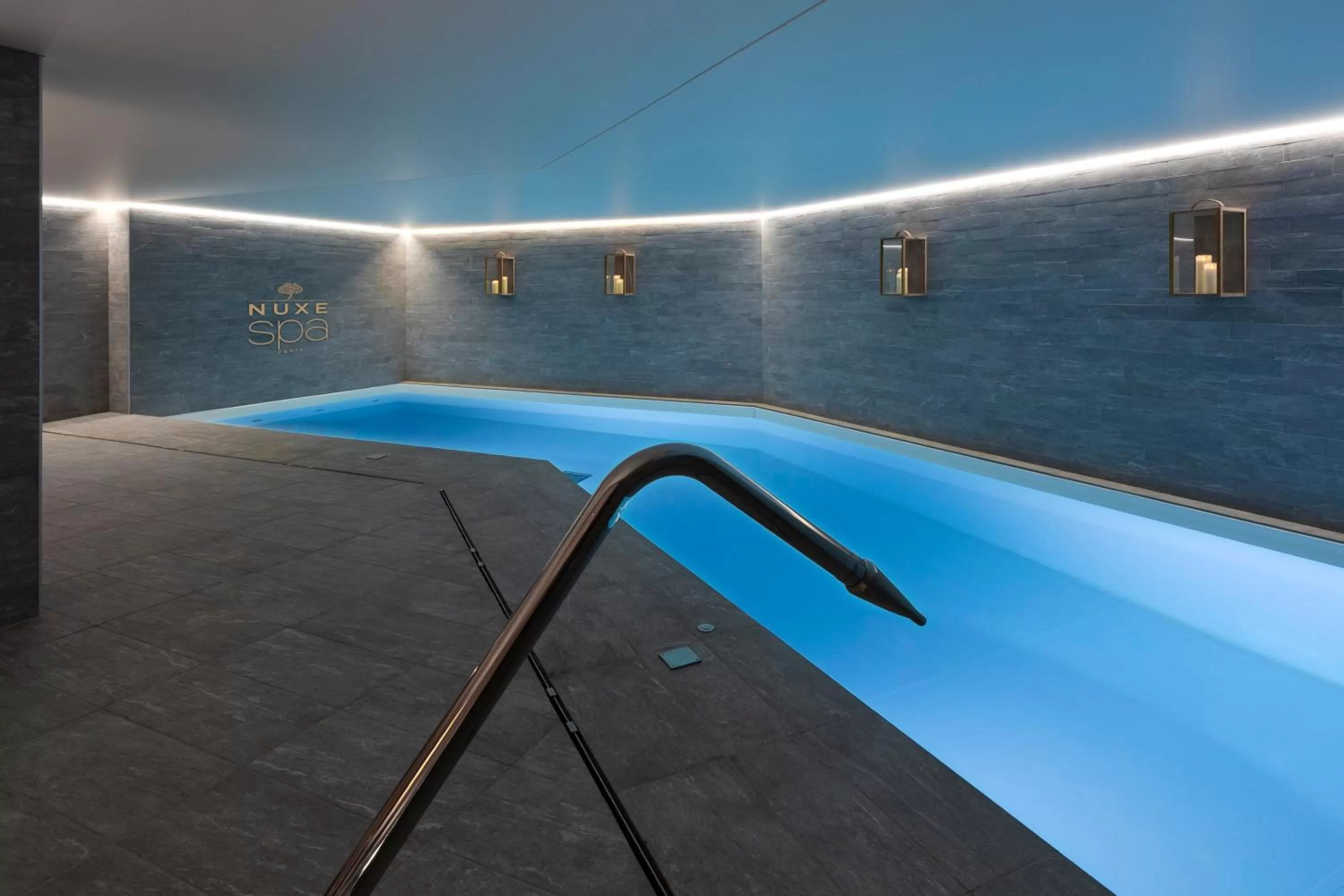 Swimming pool in St-Alban Hotel & Spa