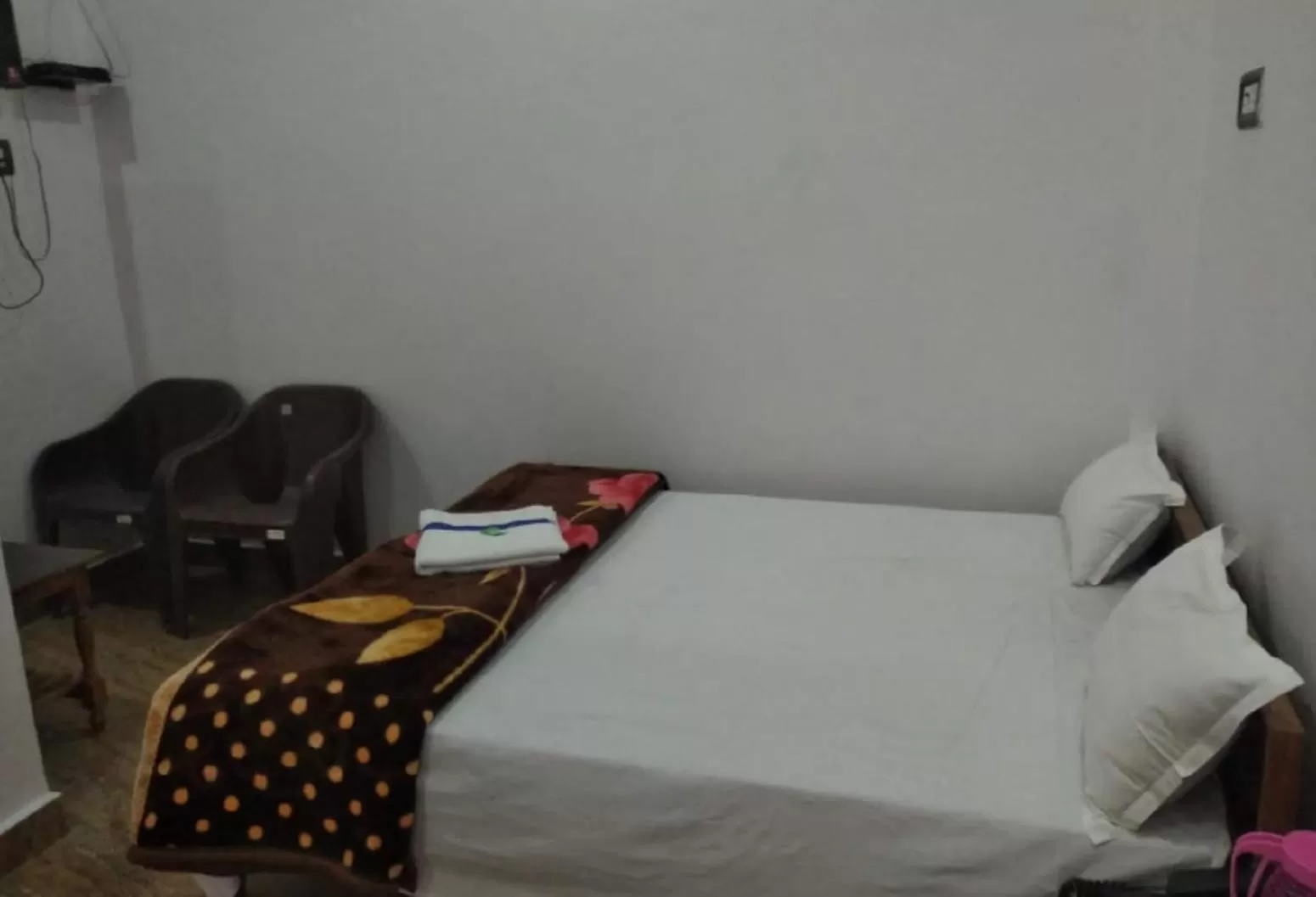 Bedroom, Bed in STAYMAKER Hotel Raj Ganga
