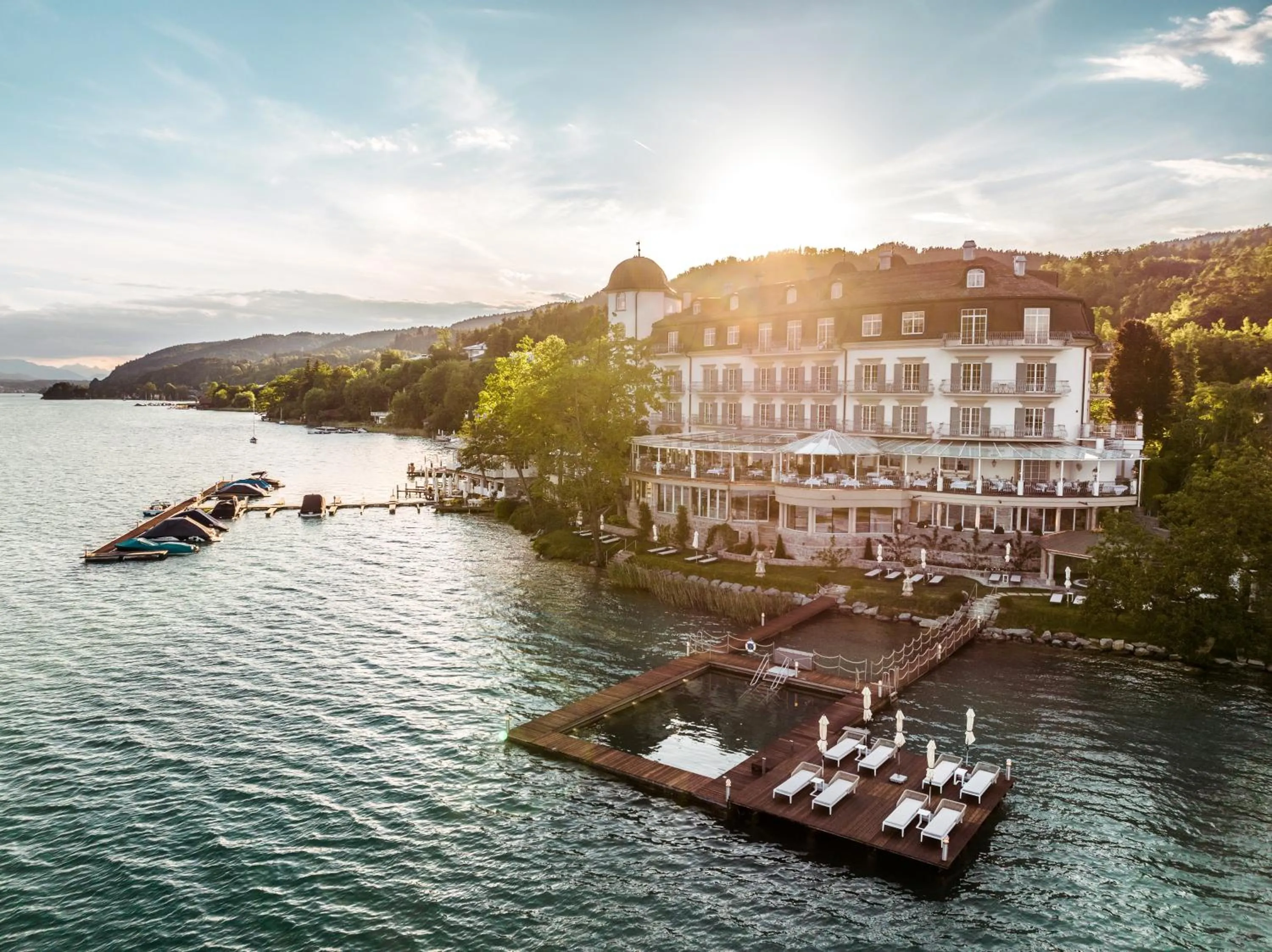 Property building in Hotel Schloss Seefels