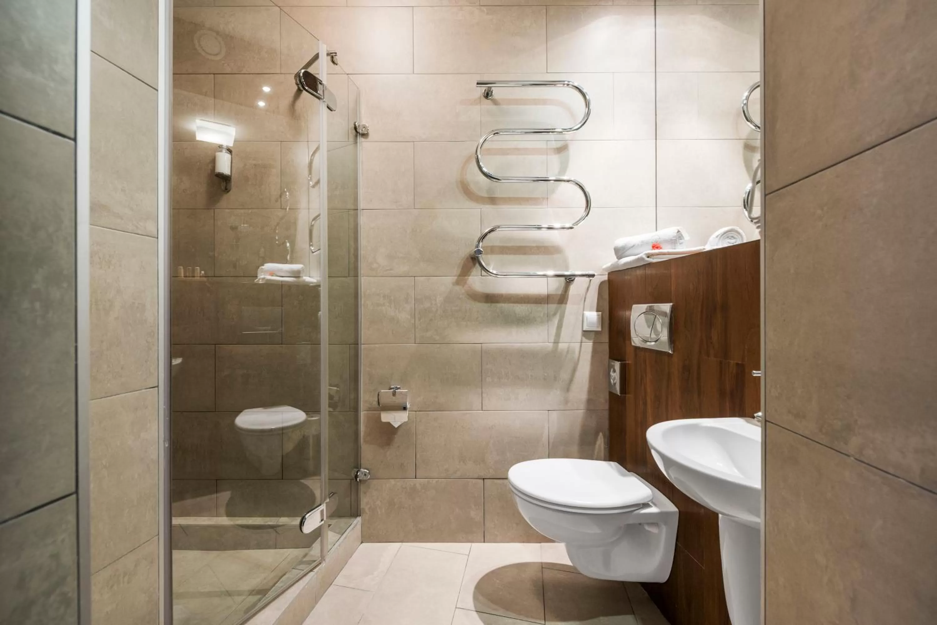 Shower in Amberton Cozy Hotel Kaunas