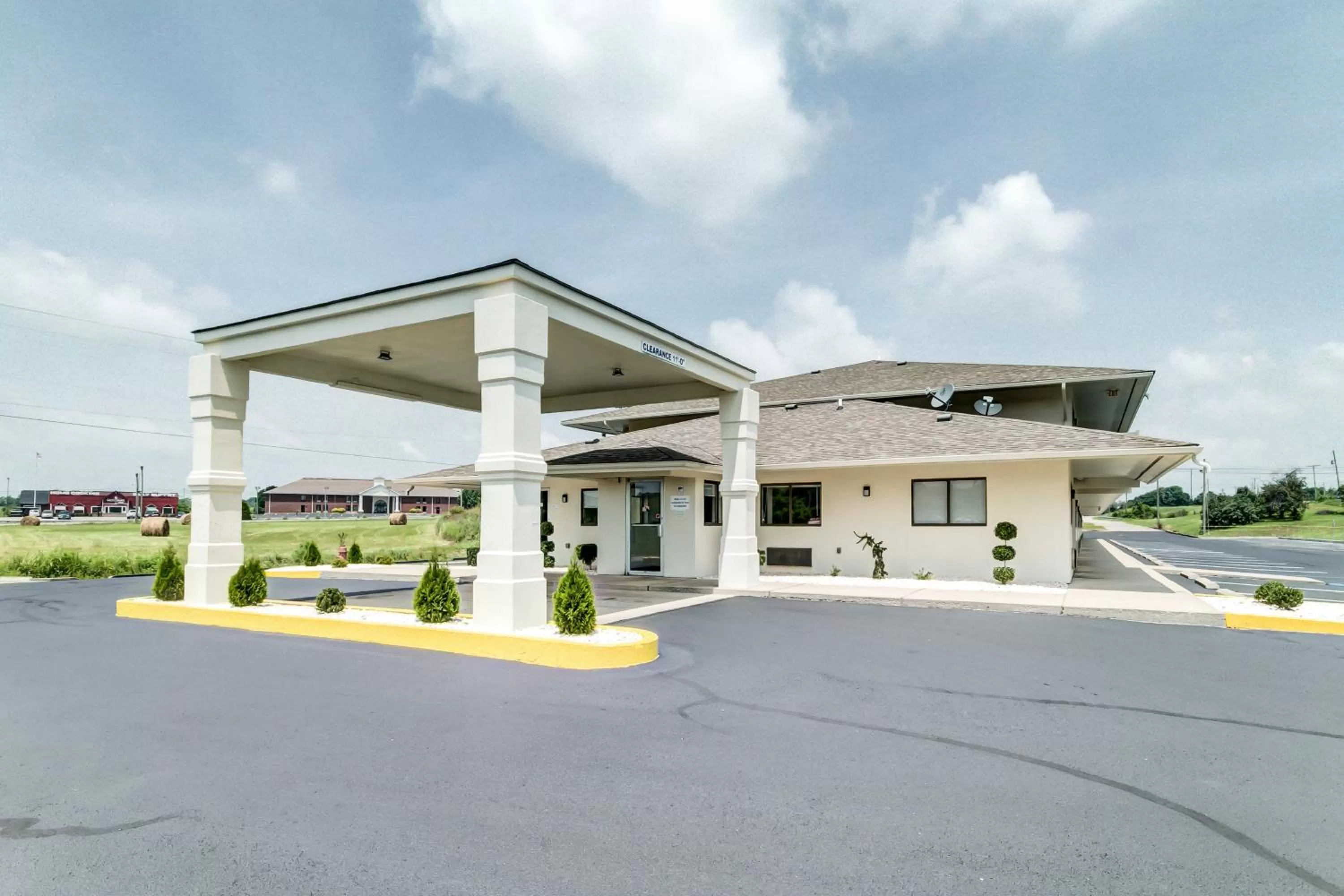 Property building in Motel 6-Berea, KY