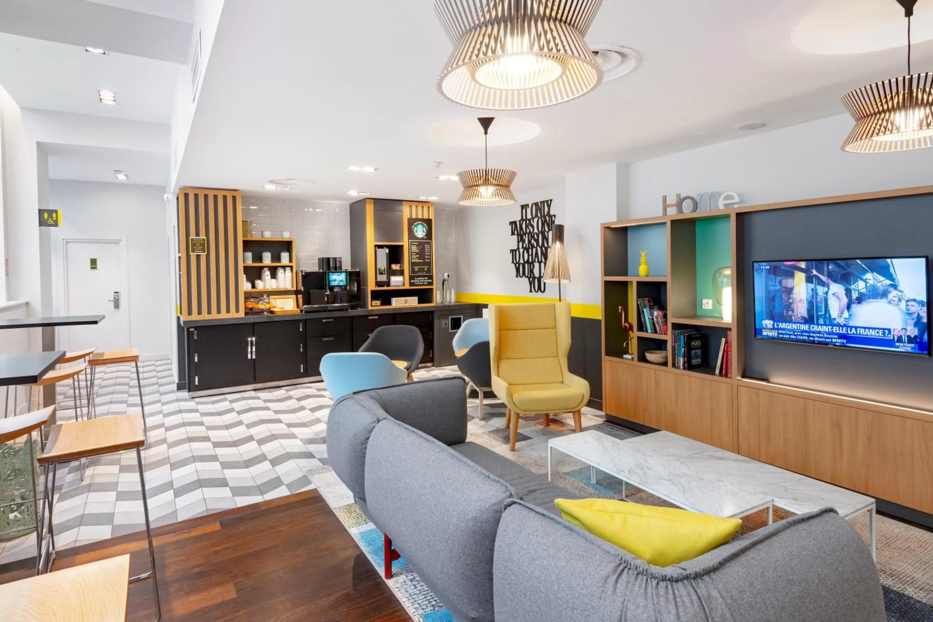 Property building in Holiday Inn Paris Opéra - Grands Boulevards by IHG