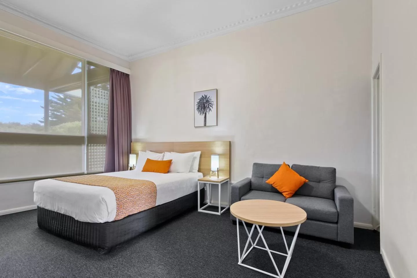 Bed in Comfort Inn & Suites Lakes Entrance