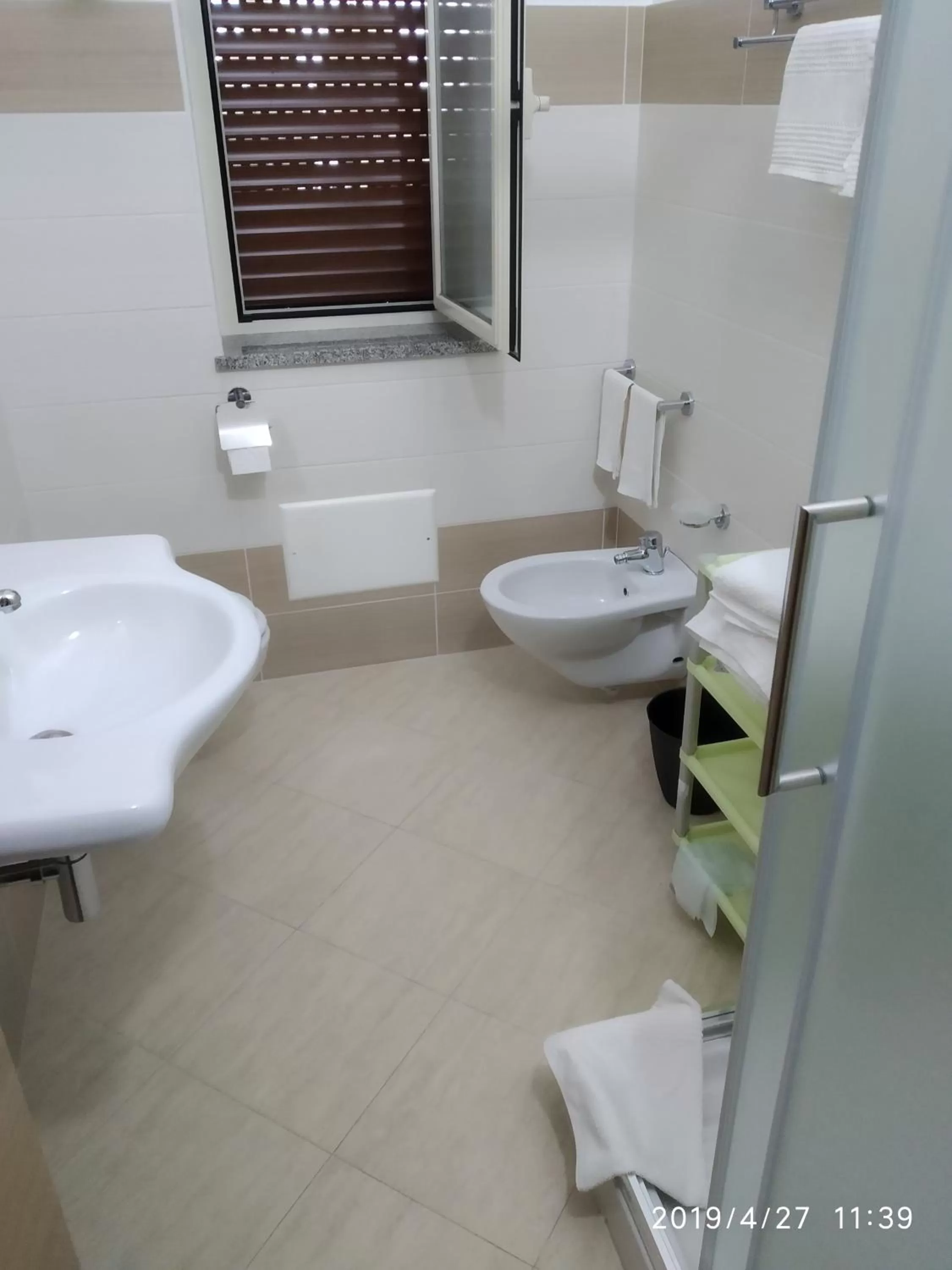 Bathroom in Hotel Conca d'Oro